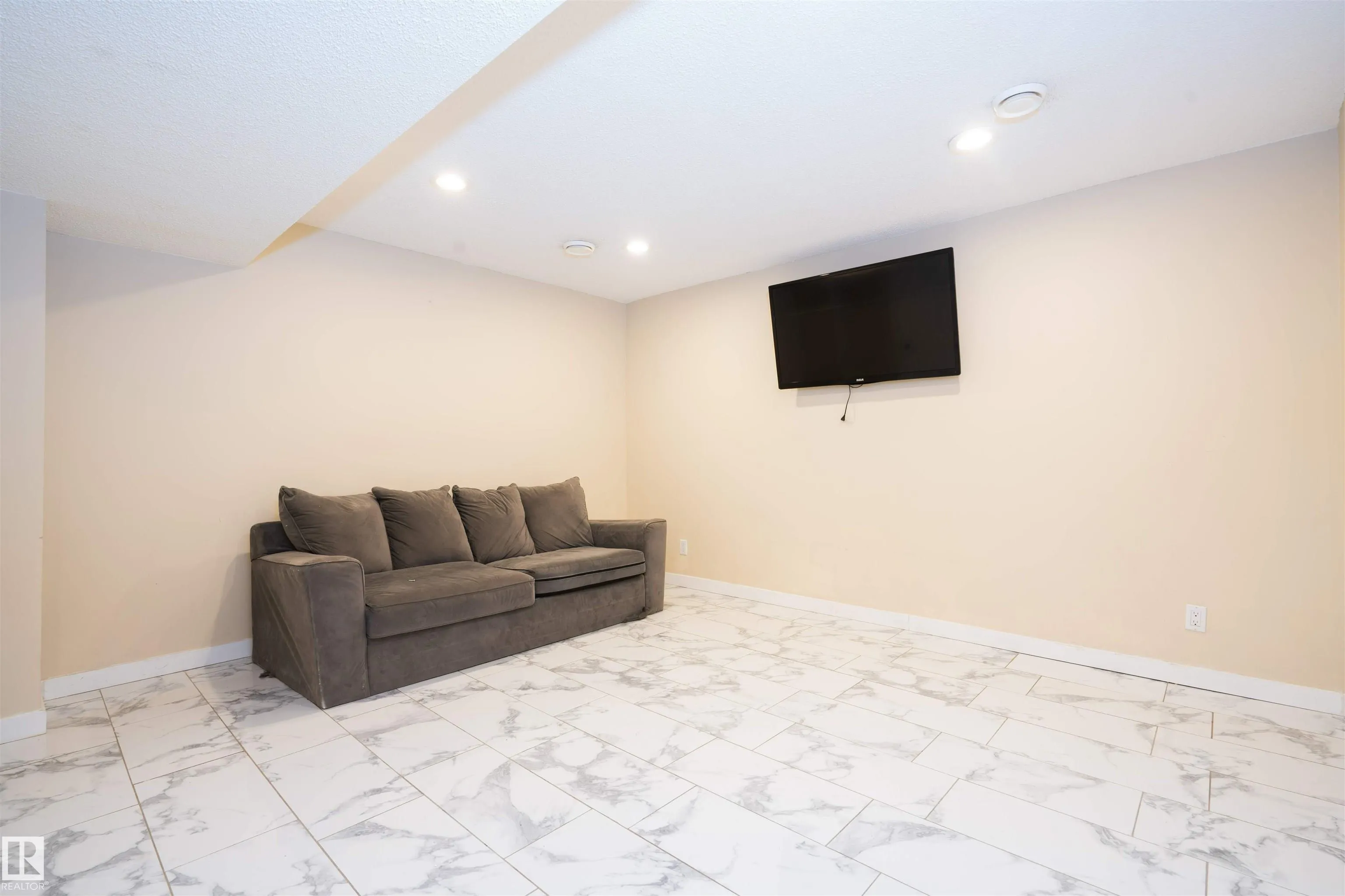 14 santana cres