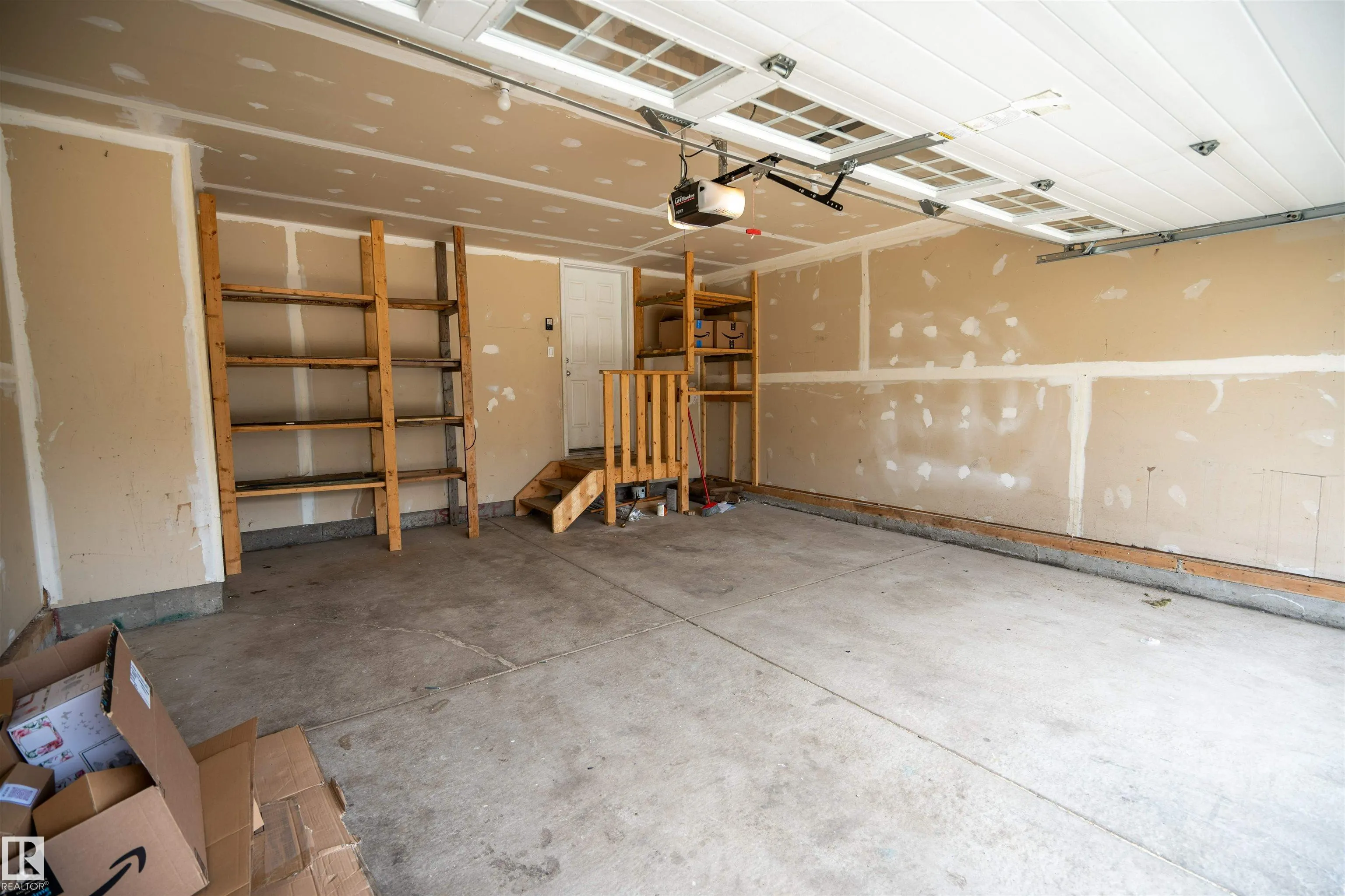 14 santana cres