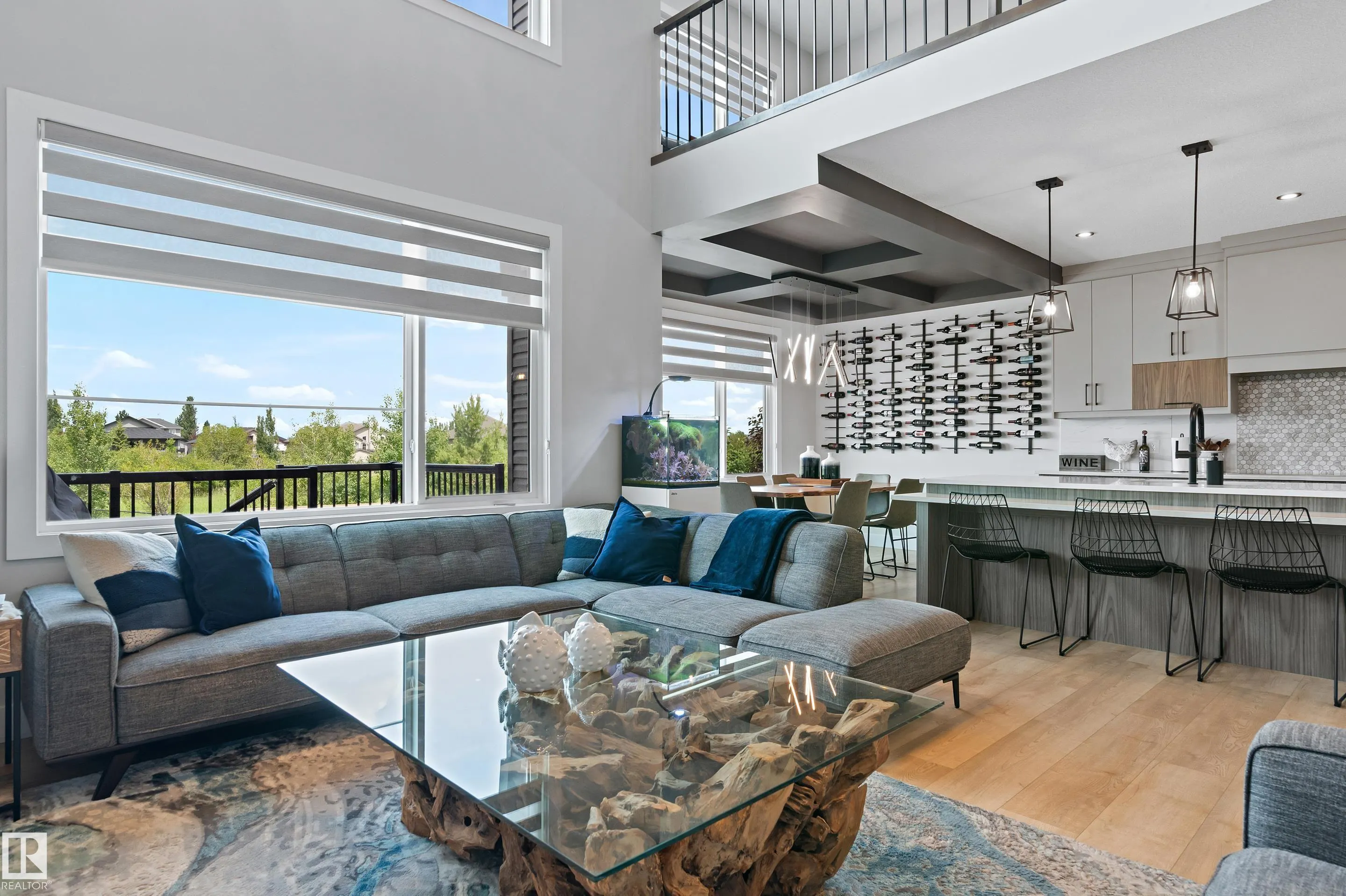 570 MEADOWVIEW Drive