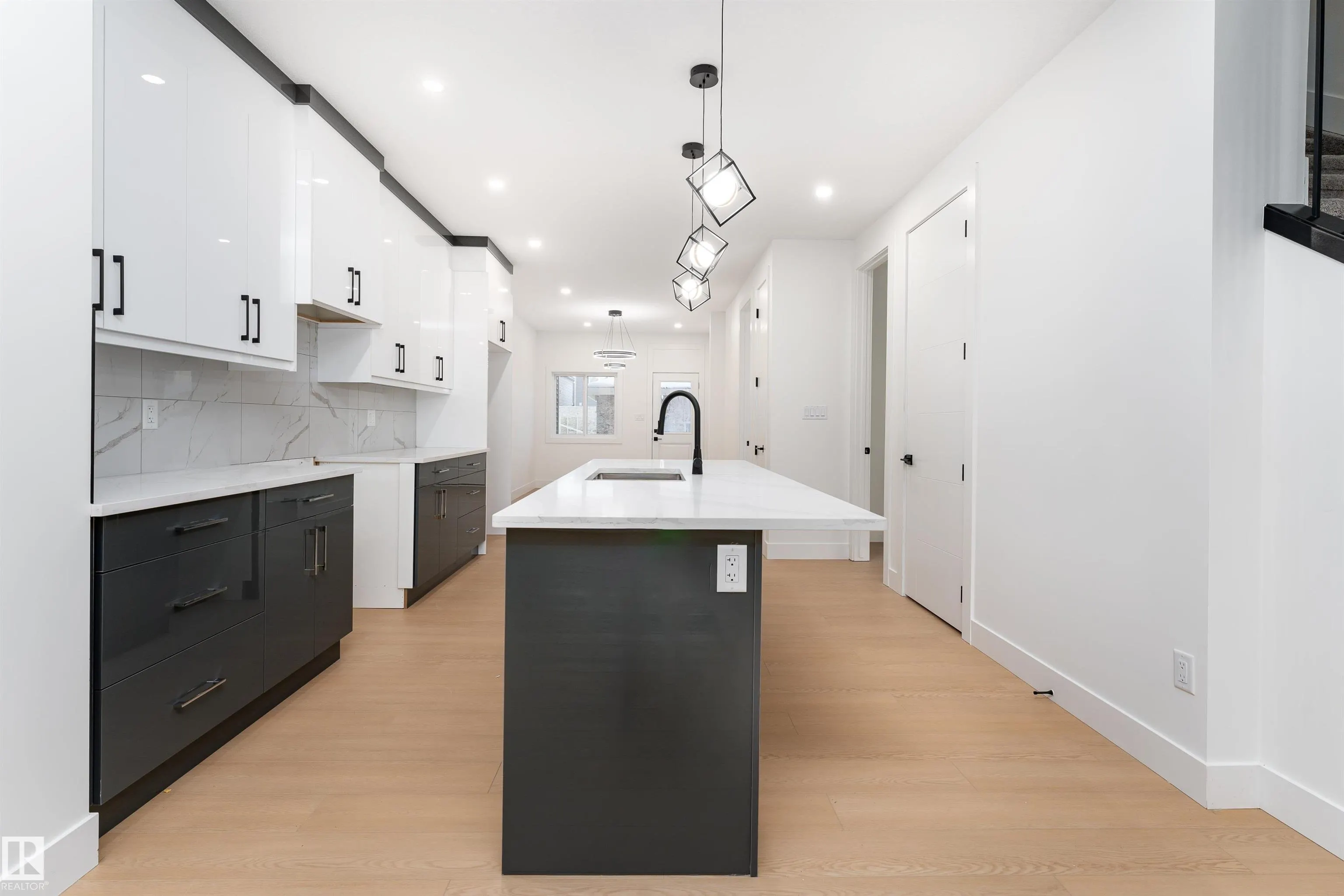 3105 Magpie Way