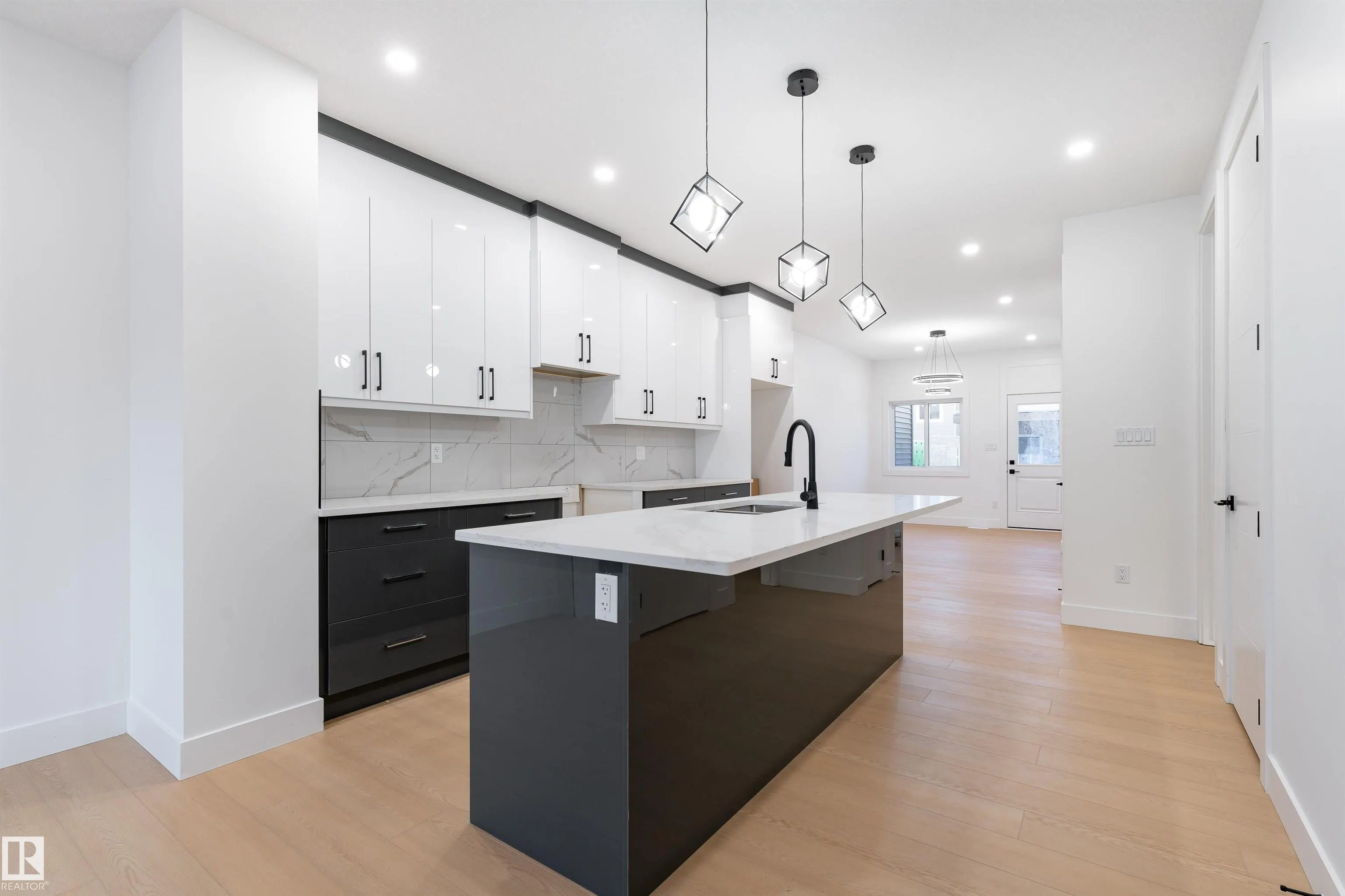 3105 Magpie Way