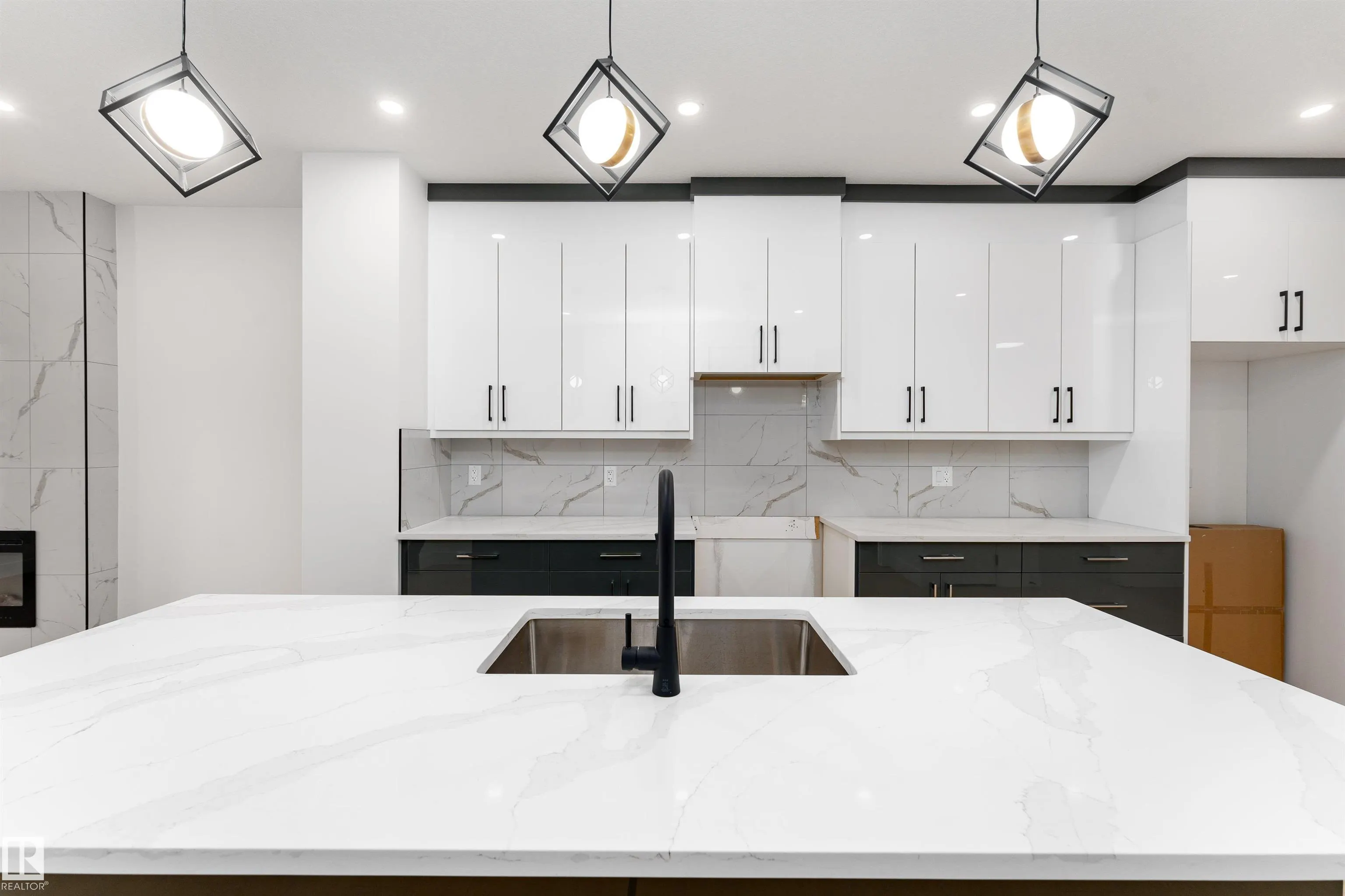 3105 Magpie Way