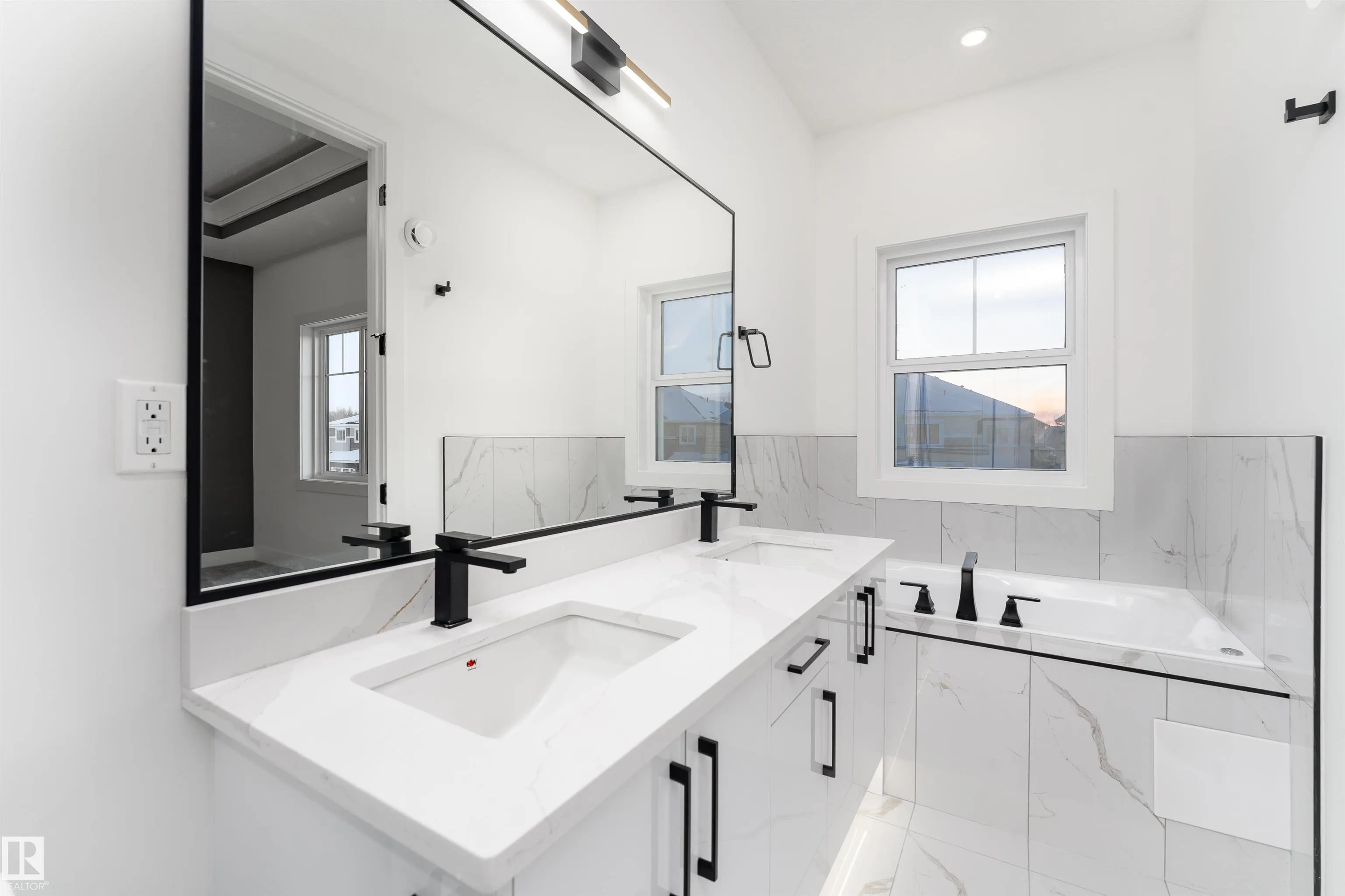3105 Magpie Way