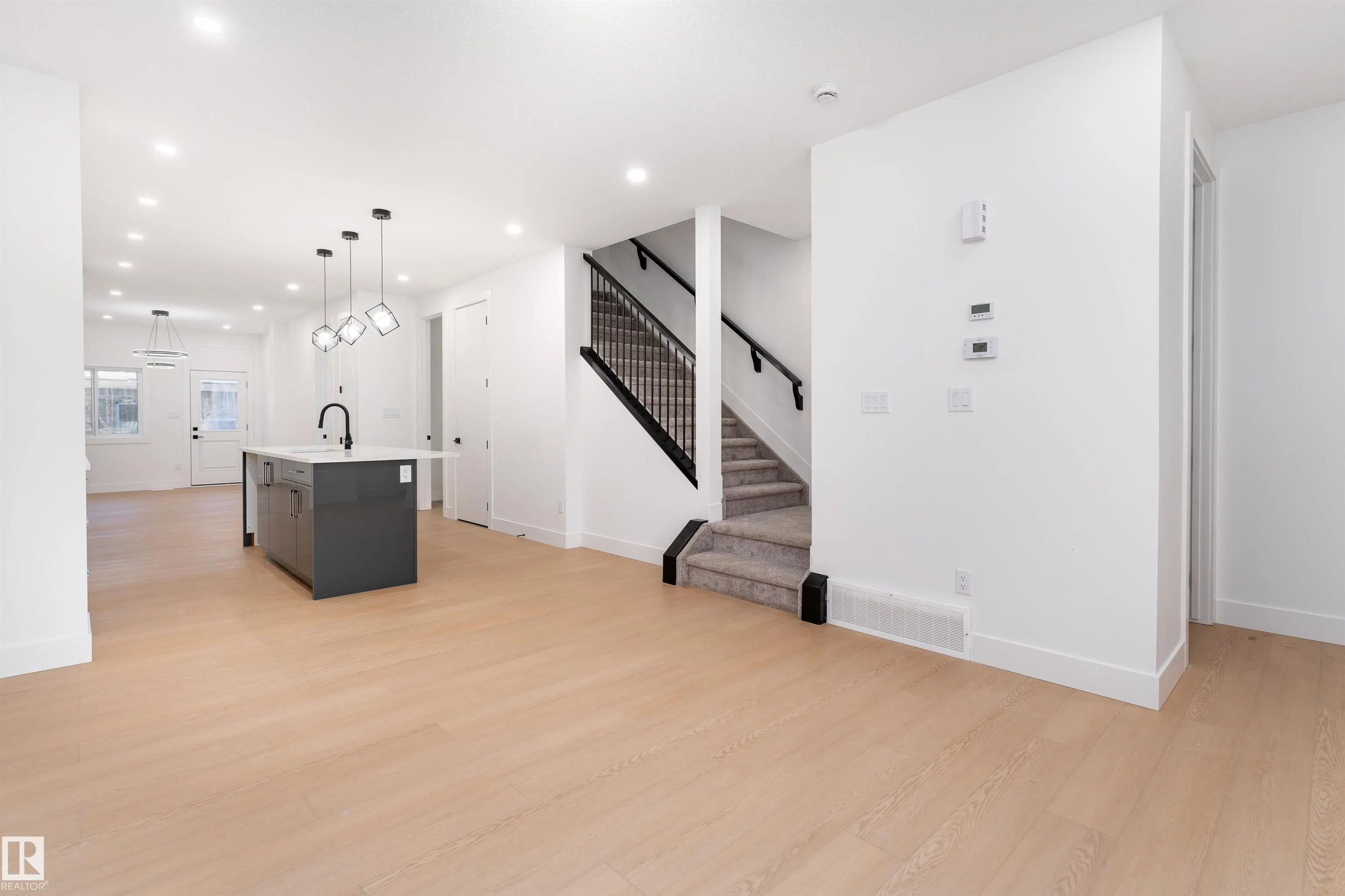 3105 Magpie Way