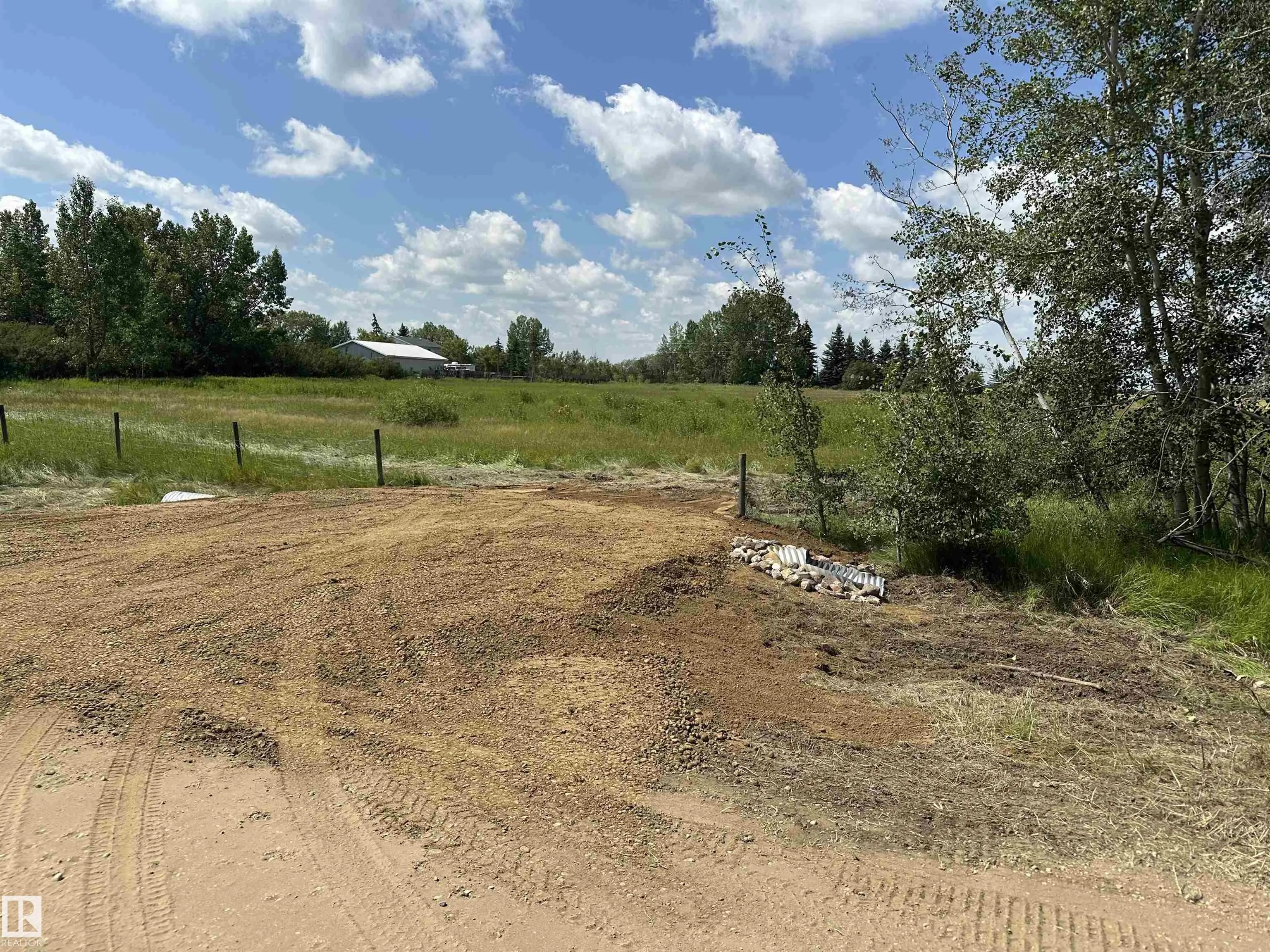 Hwy 613 Rge Rd 235