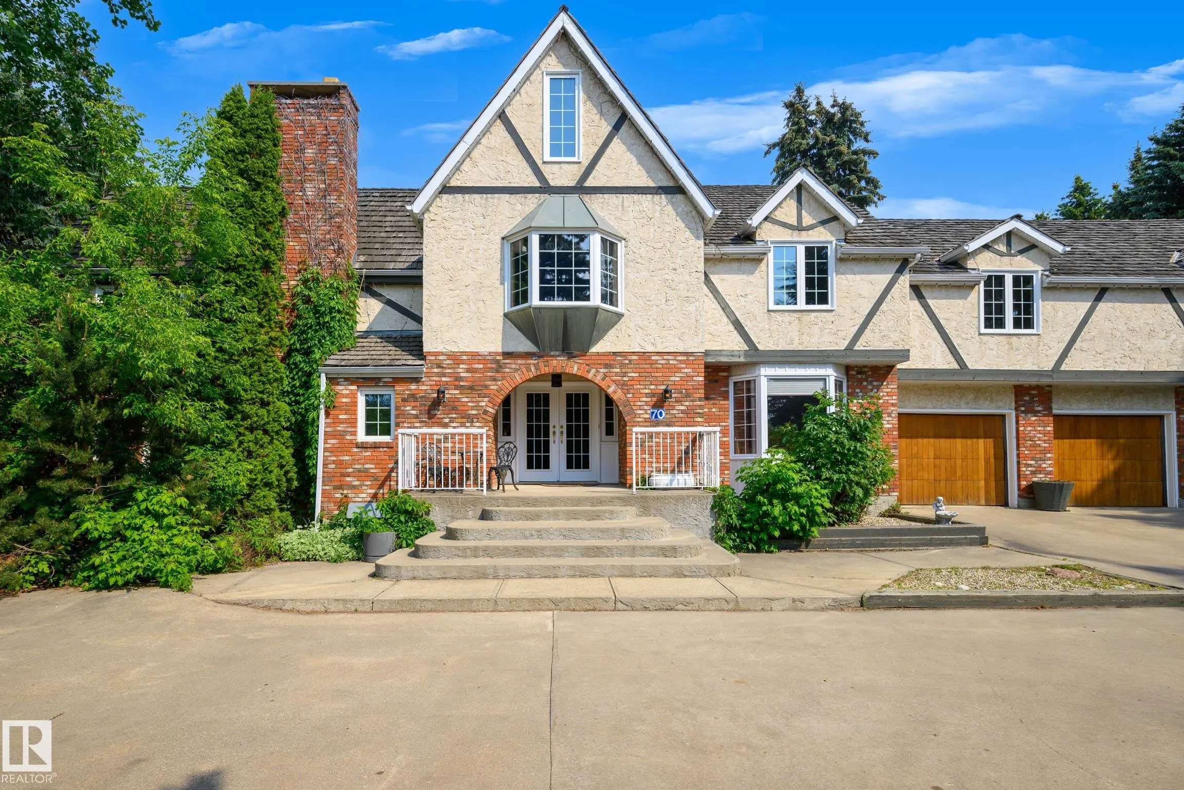 70 Viscount Crescent