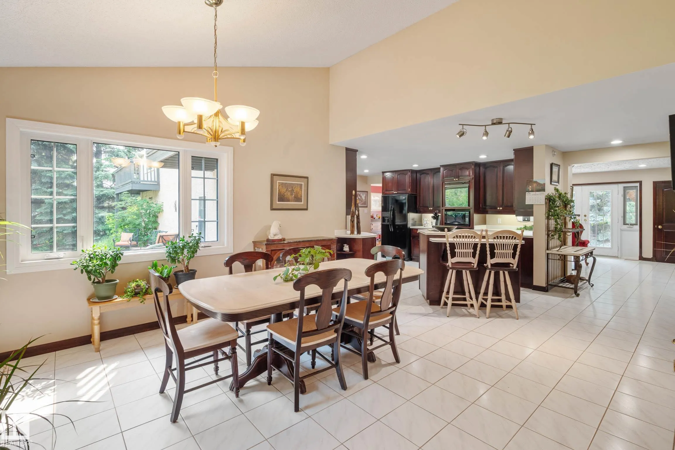 70 Viscount Crescent