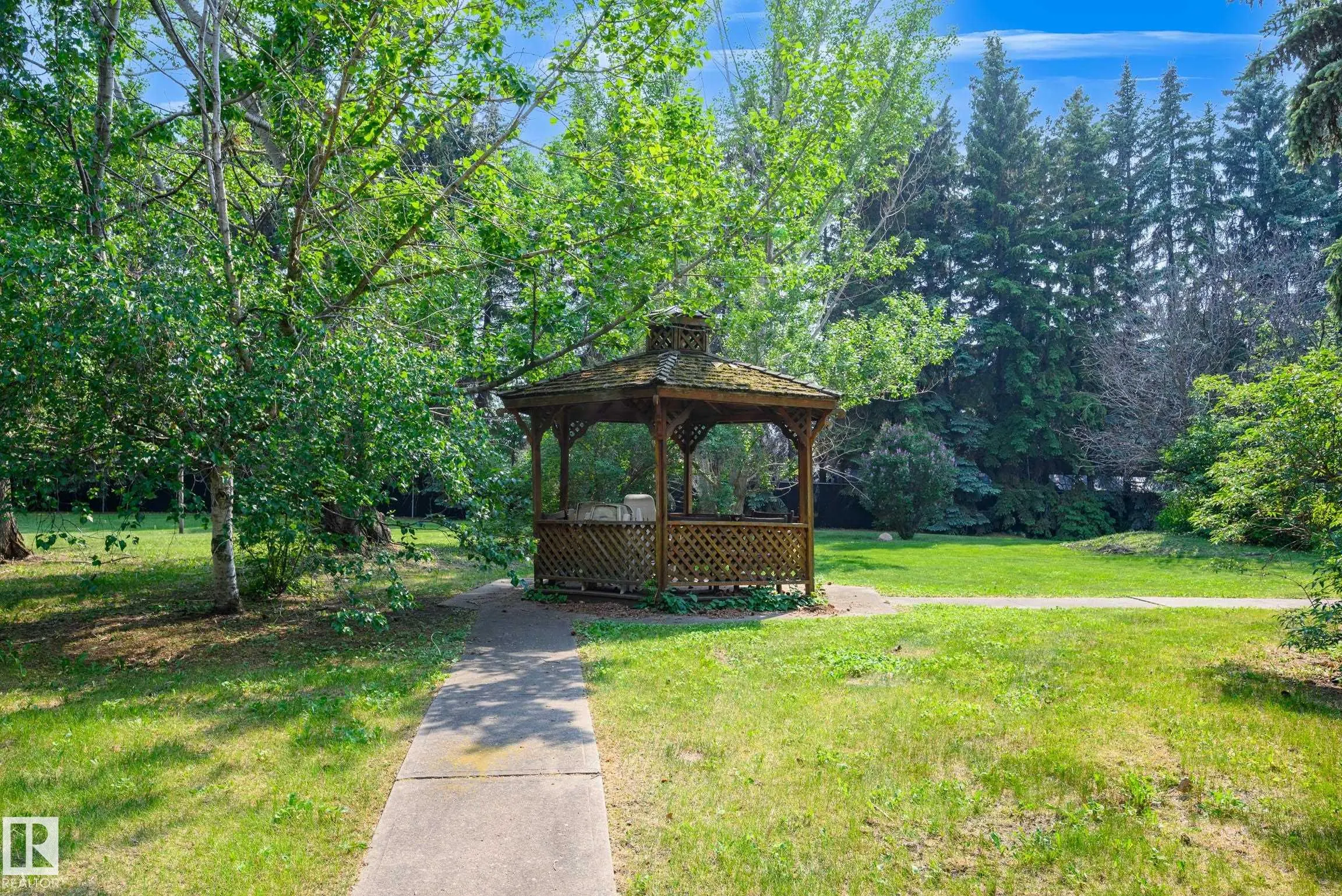 70 Viscount Crescent