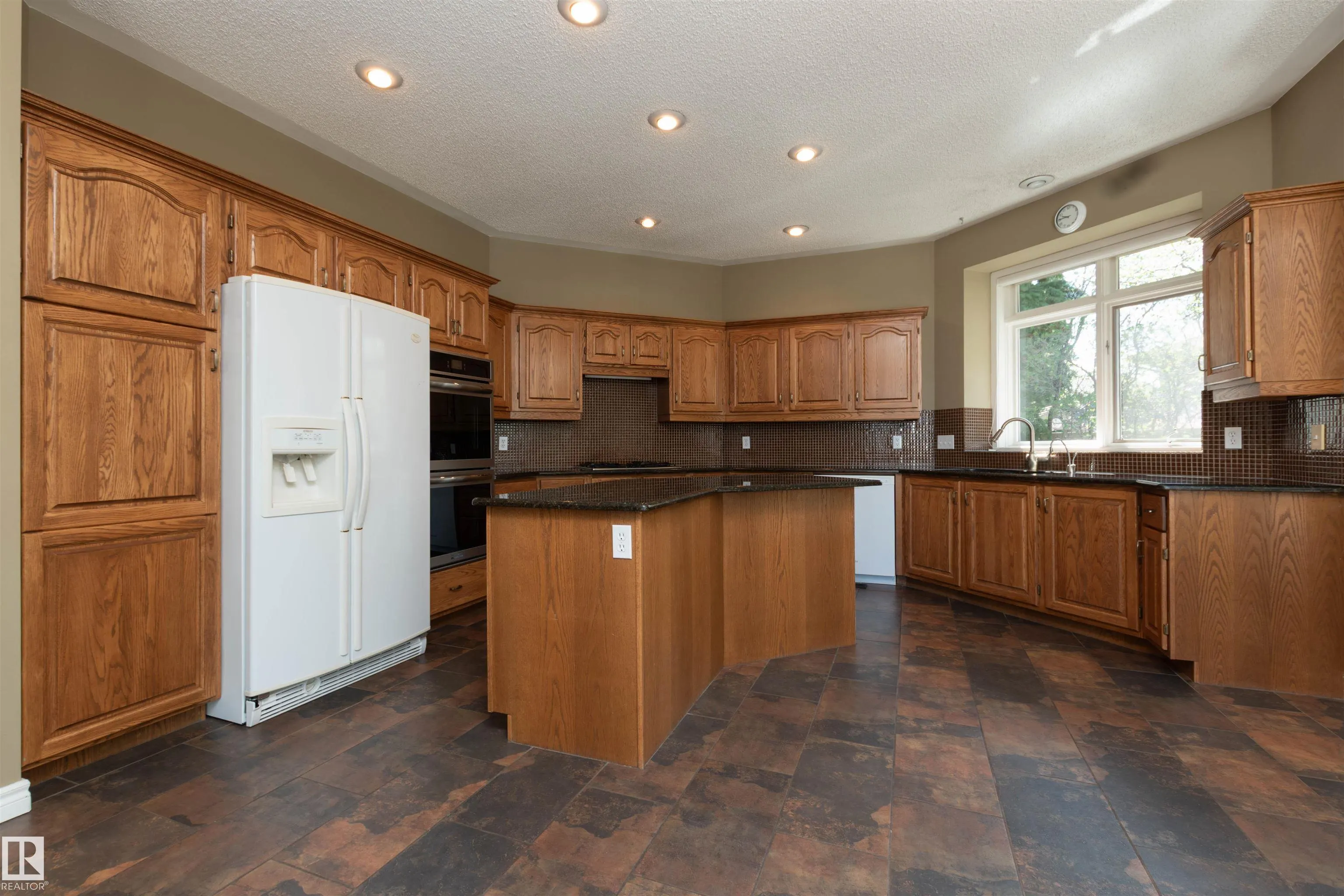 485 REGENCY Drive