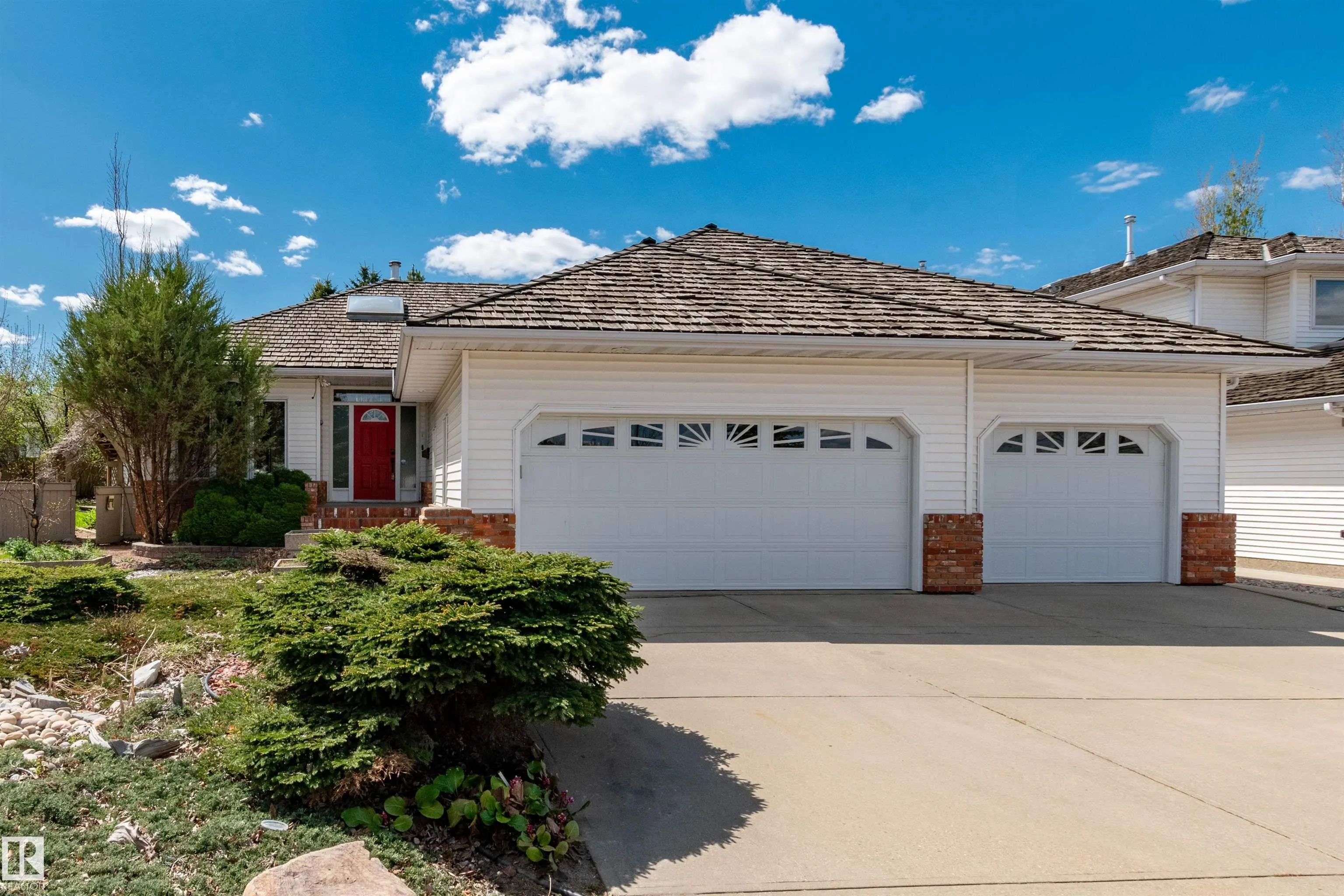 485 REGENCY Drive