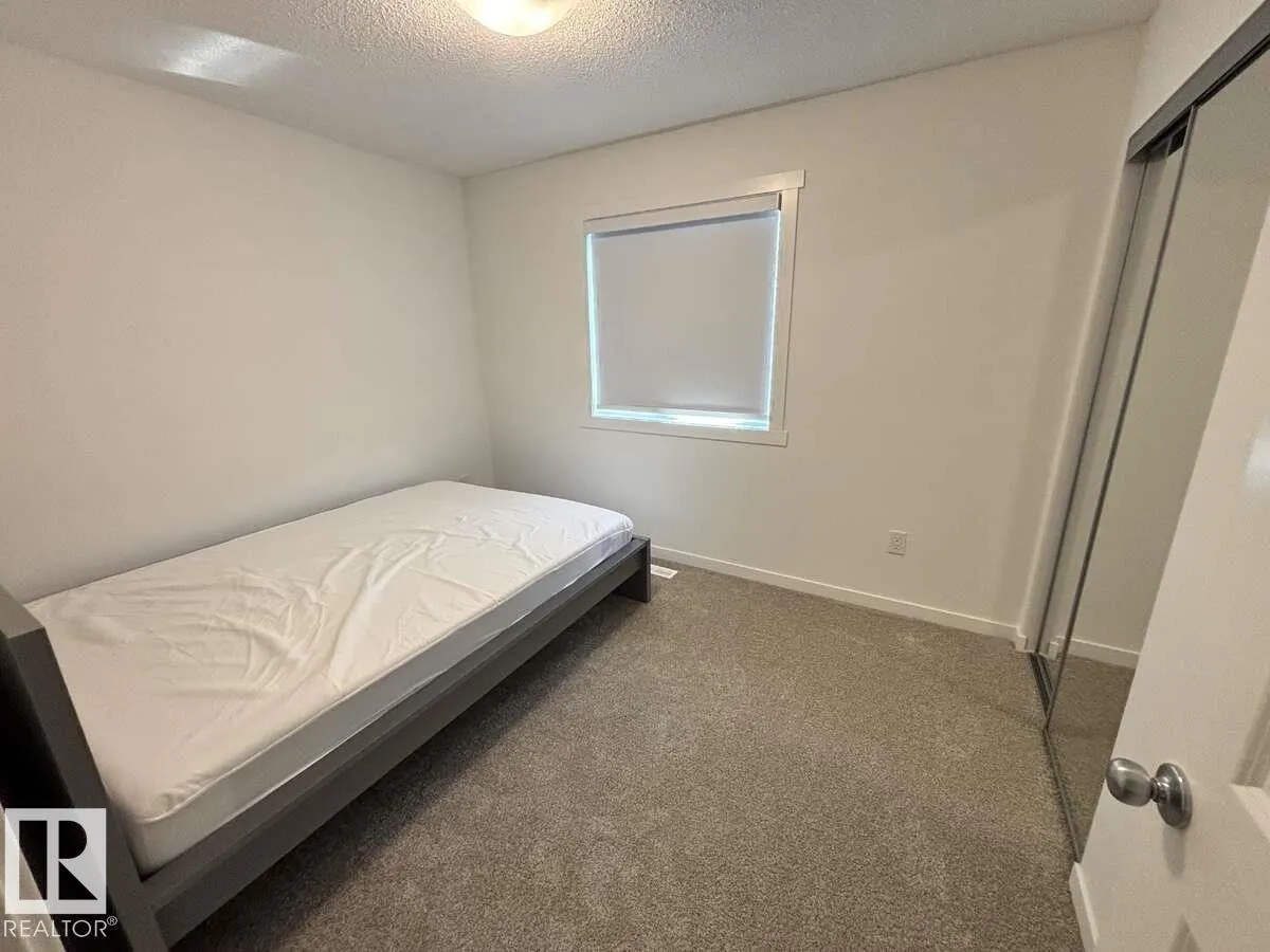 1025 Secord Promenade