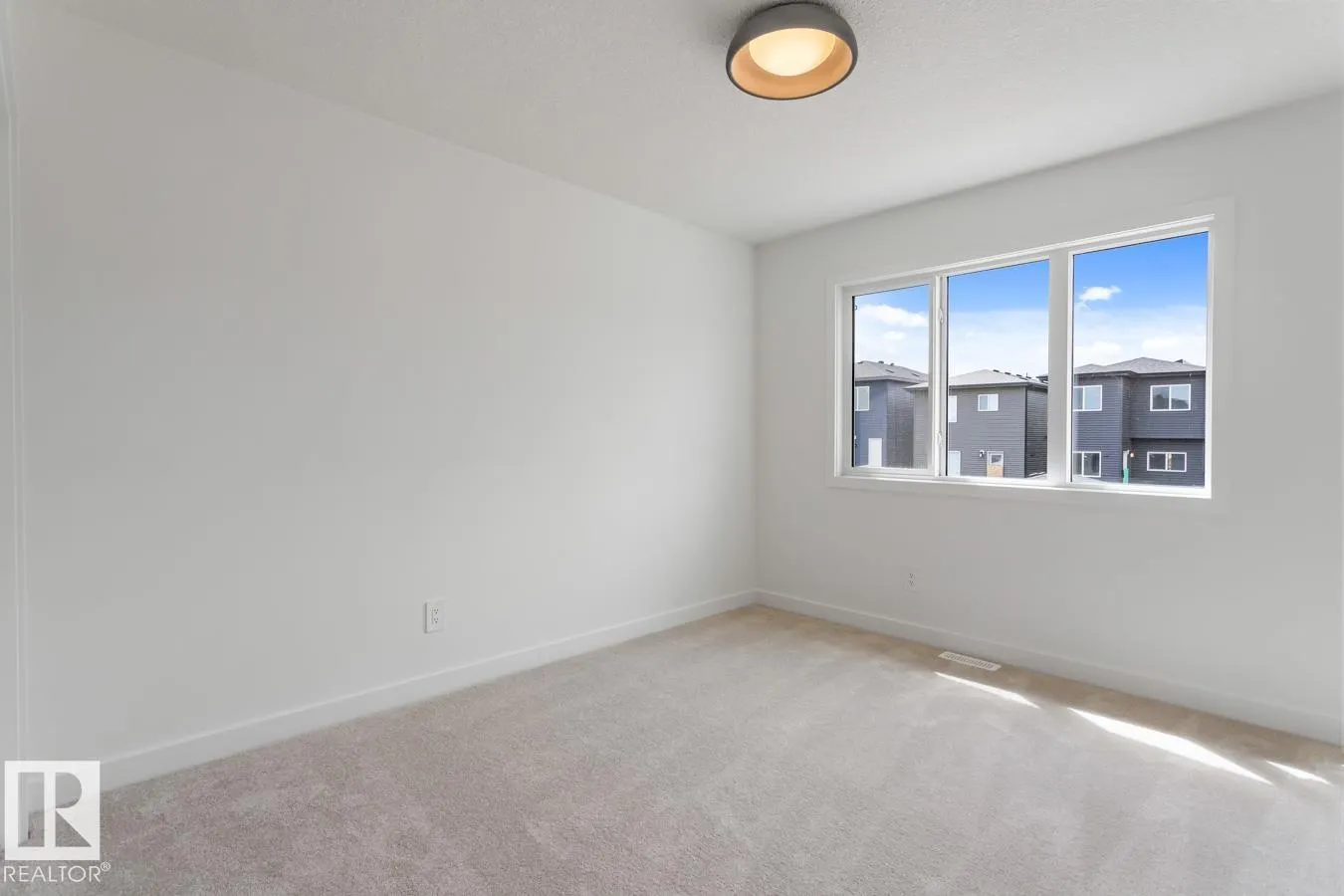 112 Catria Point(e)