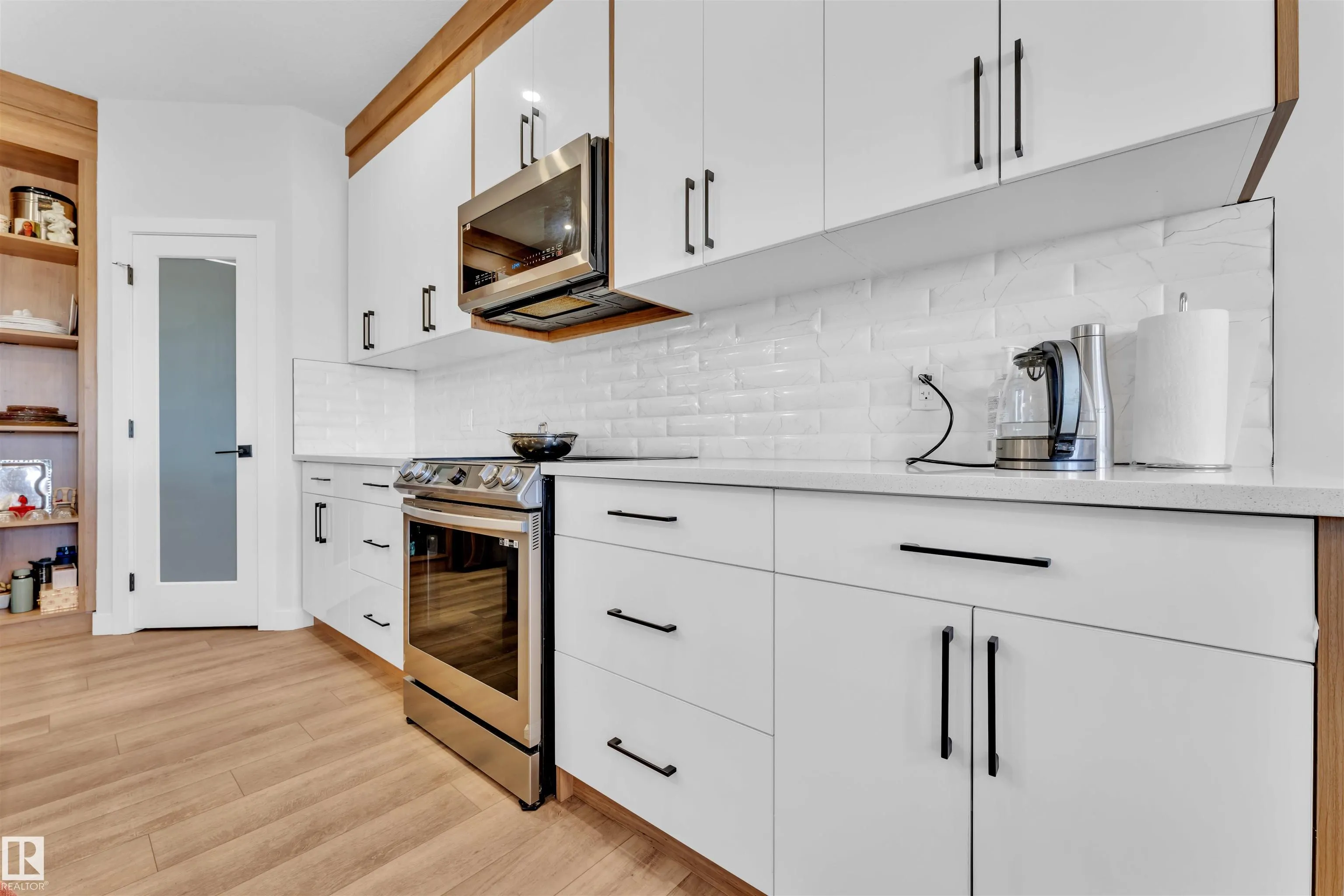 52 AMBERLEY Bay
