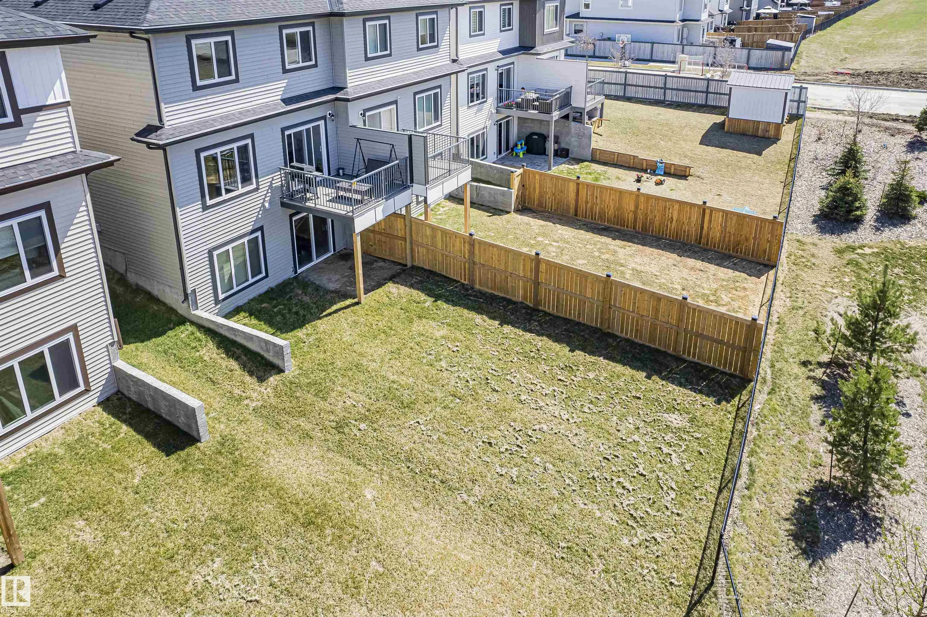 52 AMBERLEY Bay