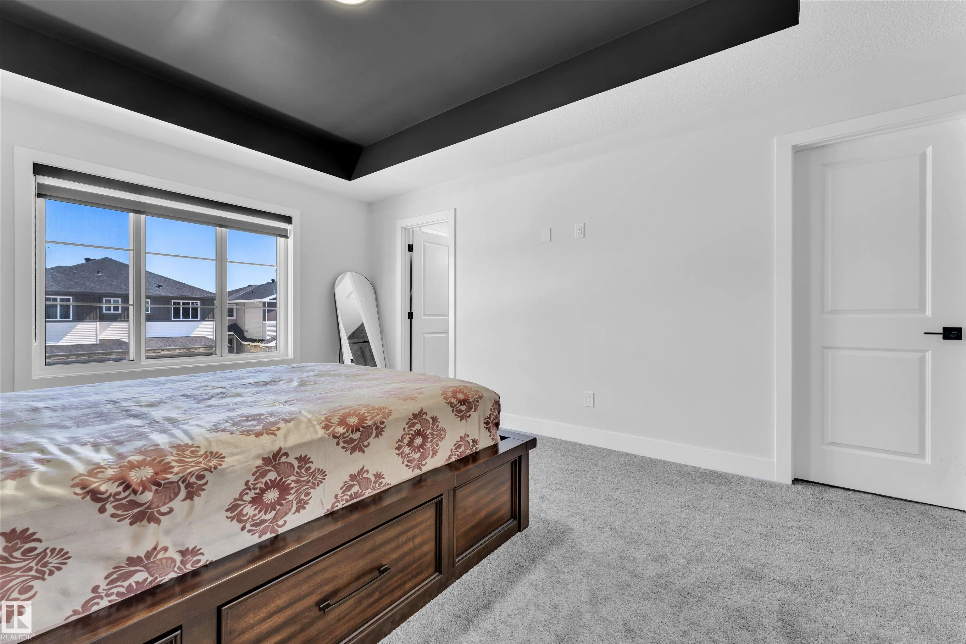 52 AMBERLEY Bay