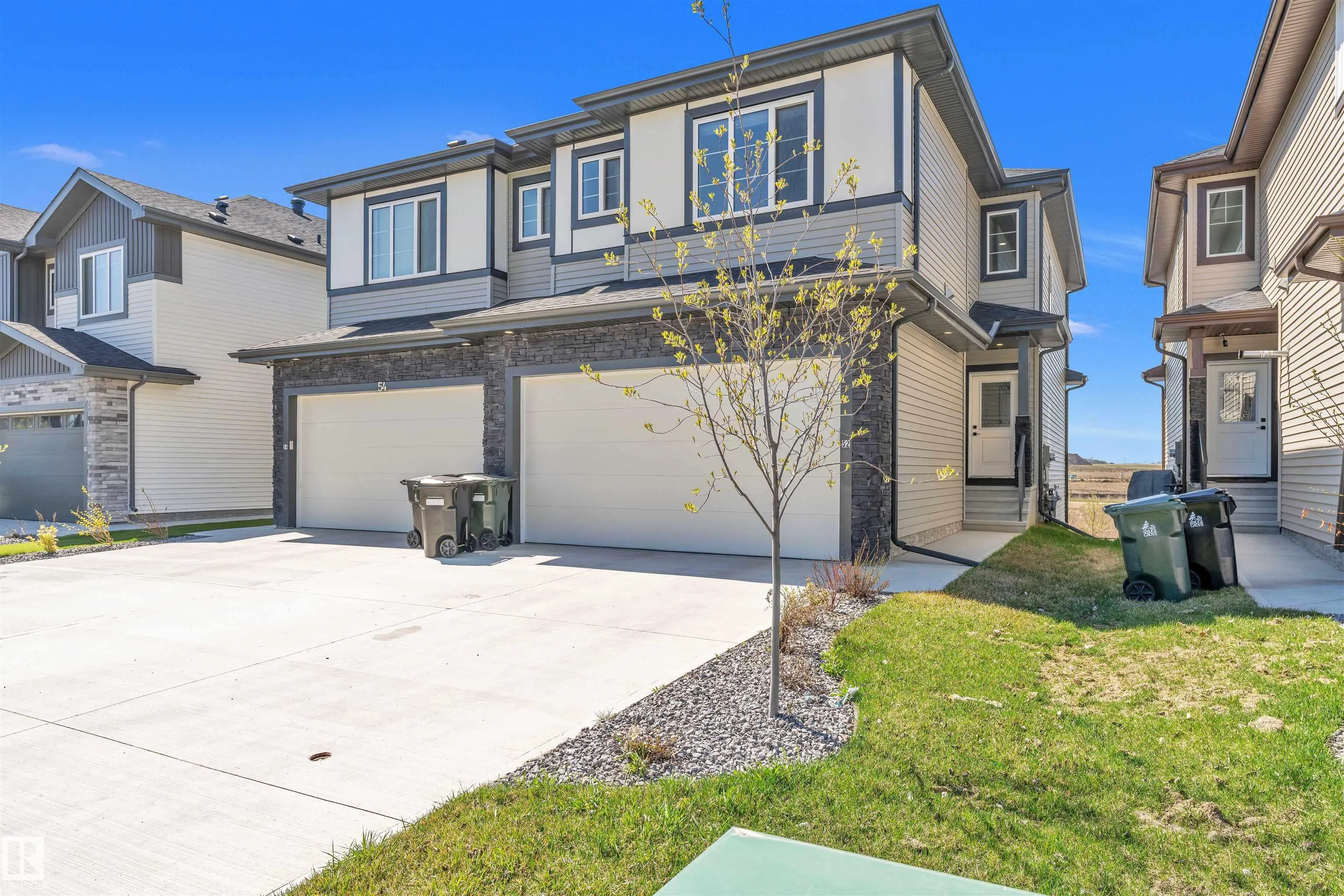 52 AMBERLEY Bay