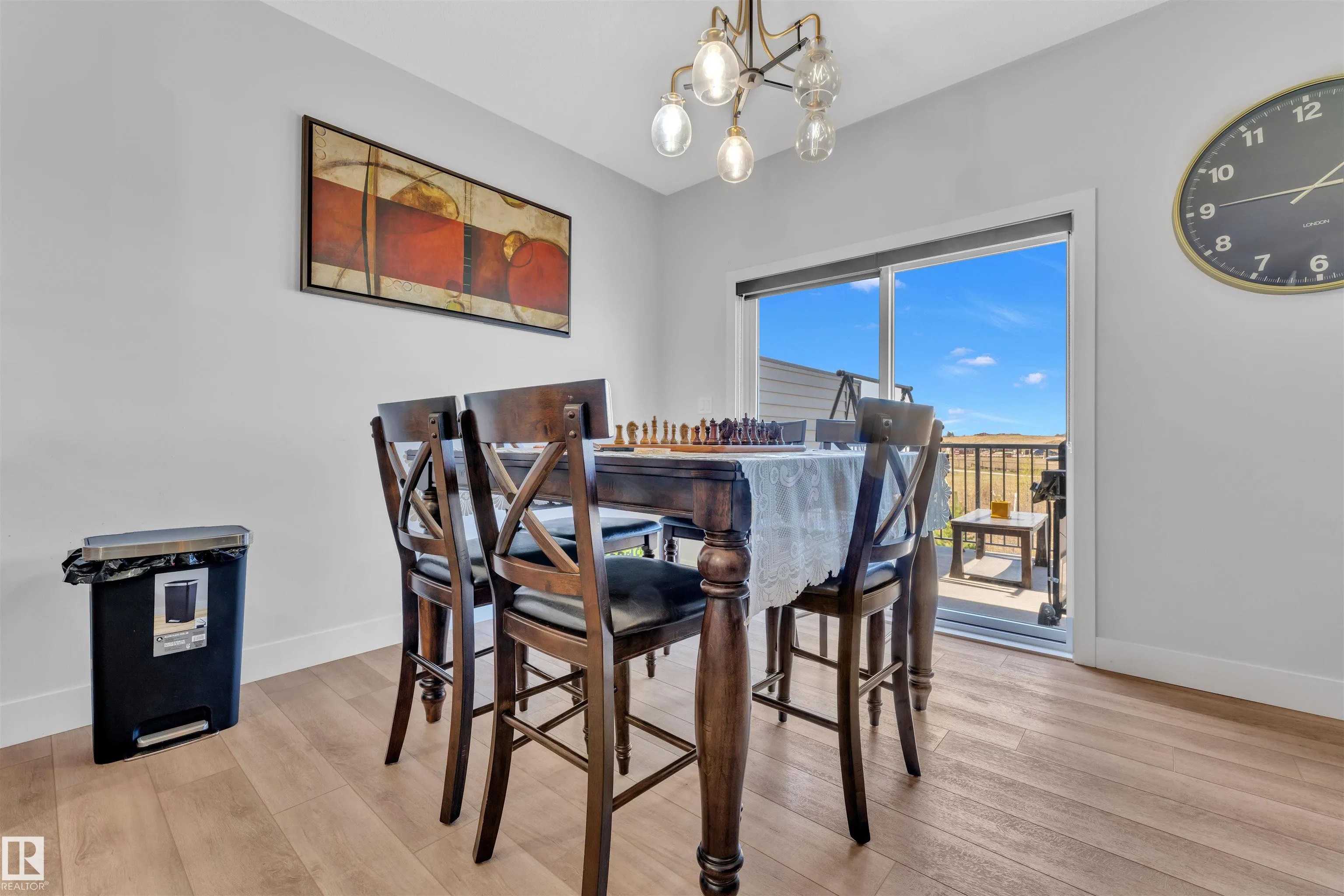 52 AMBERLEY Bay