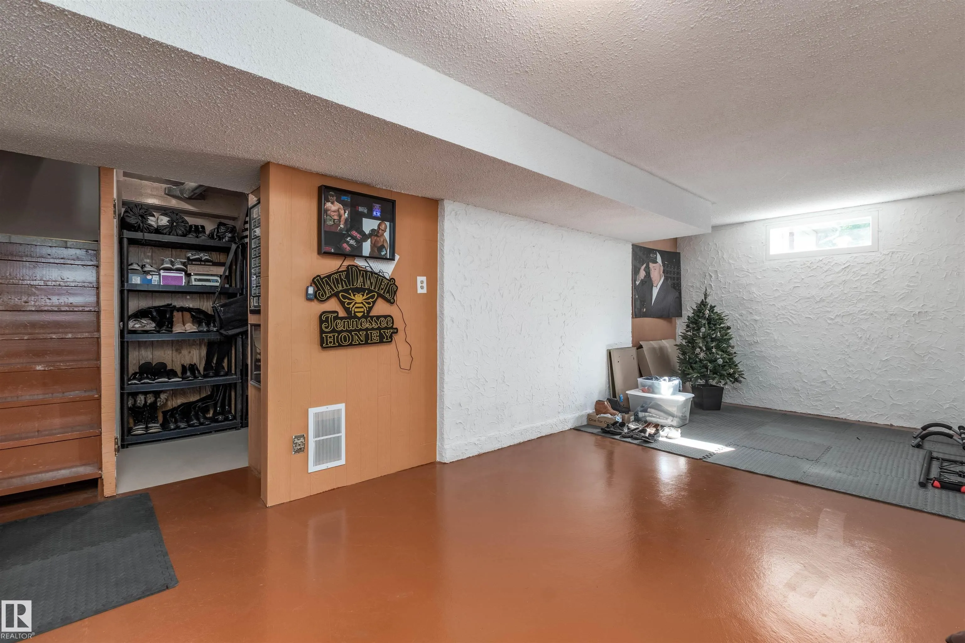 22559 WYE Road