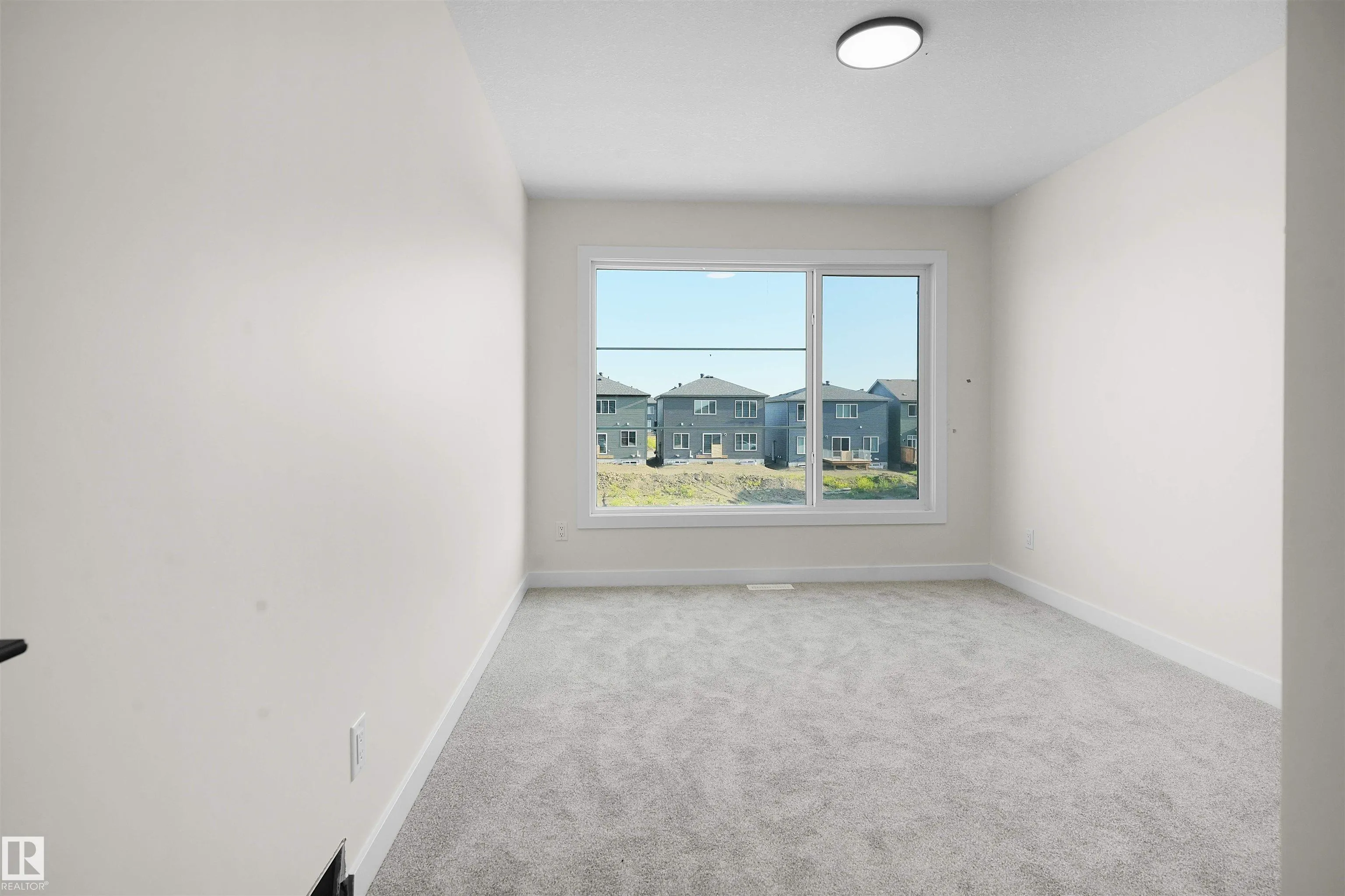 3275 Chernowski Way