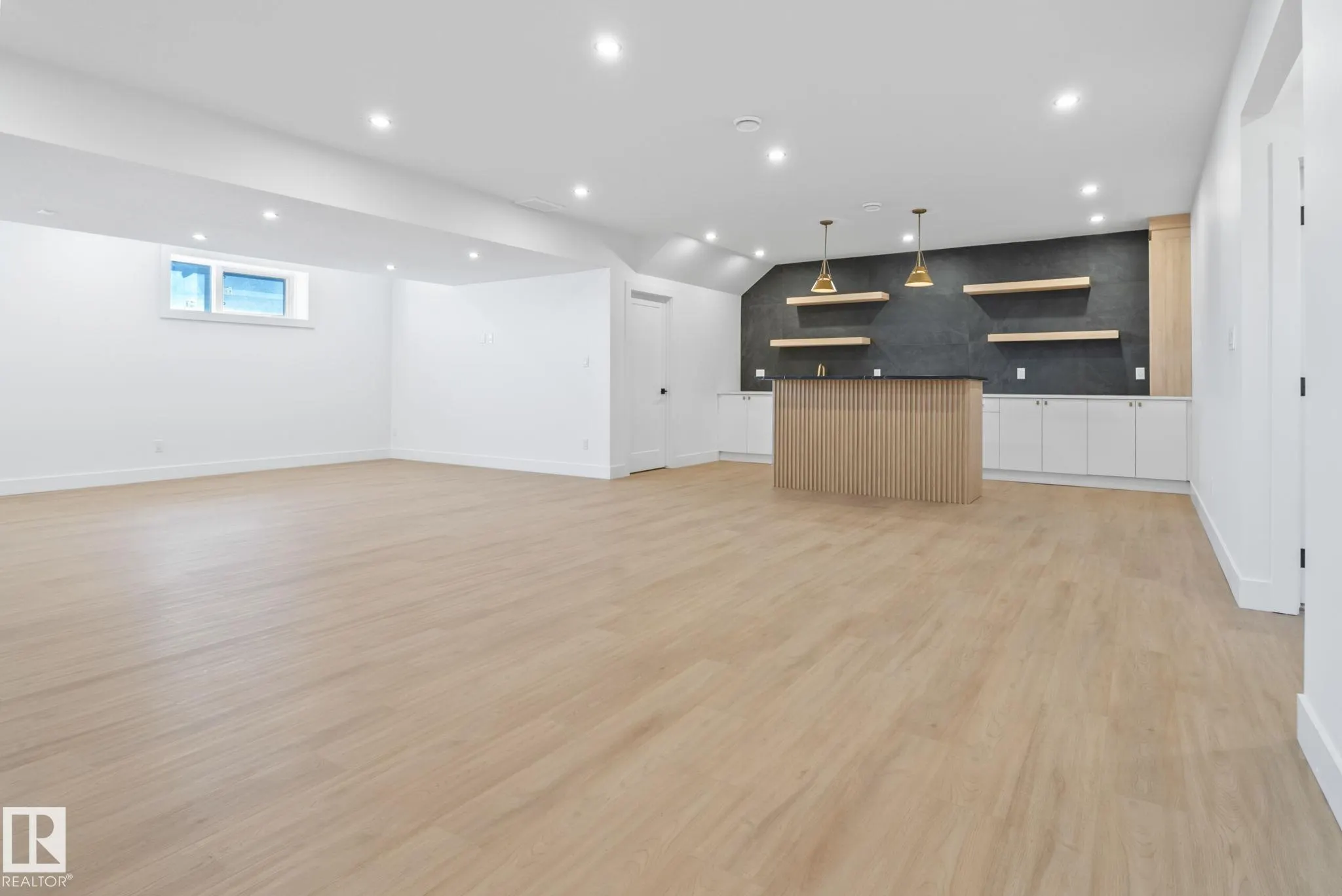 20908 128 Avenue