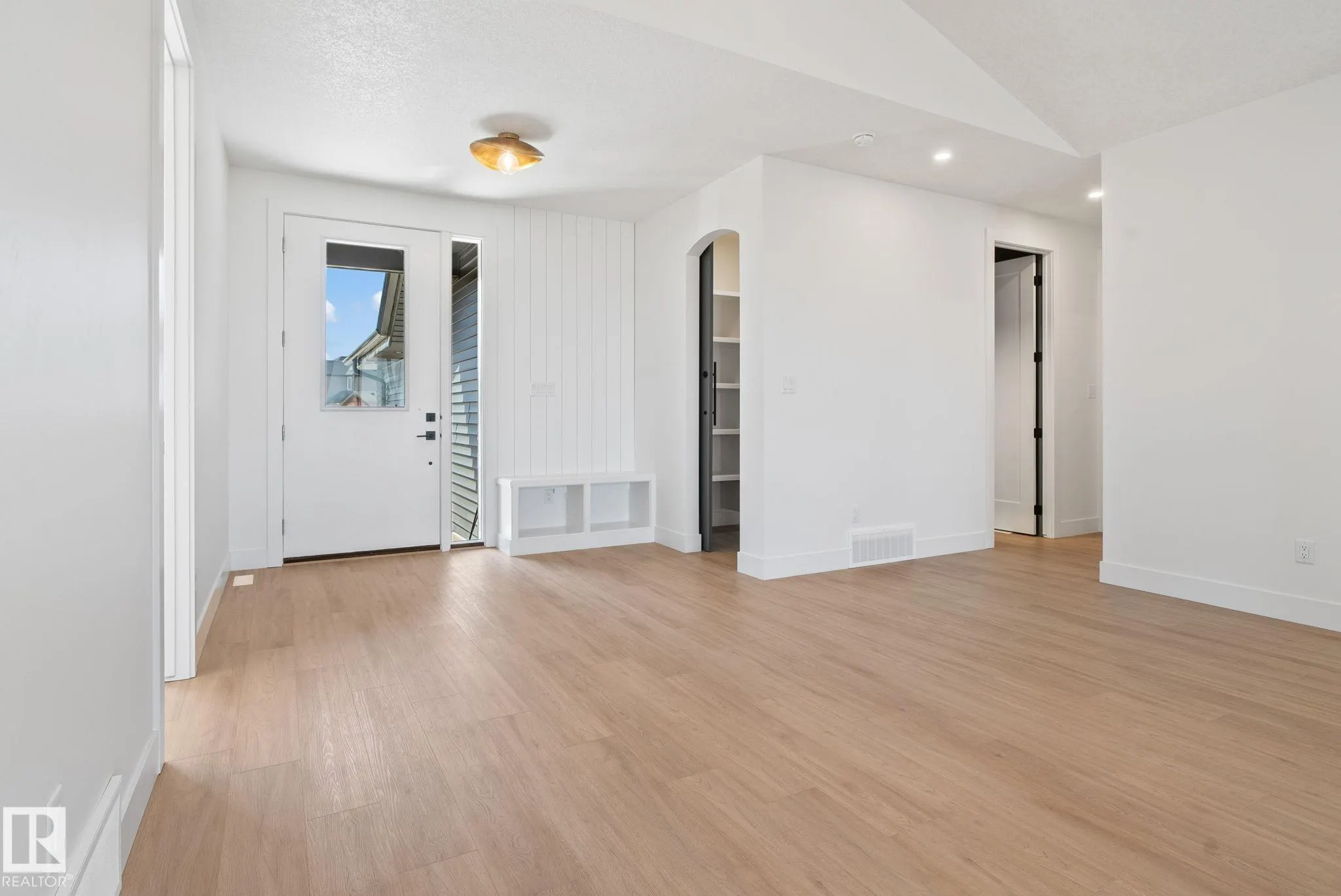 20908 128 Avenue