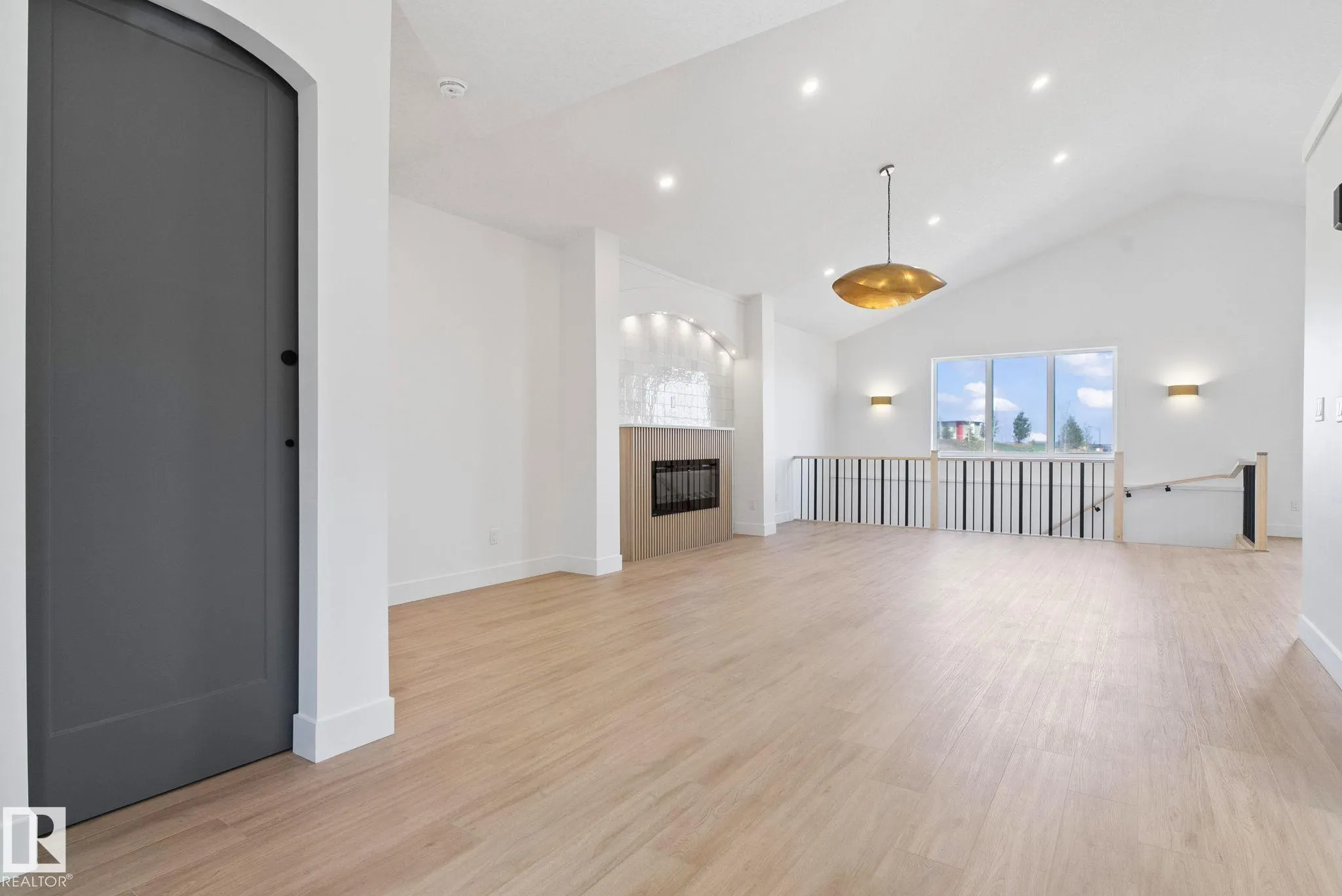 20908 128 Avenue