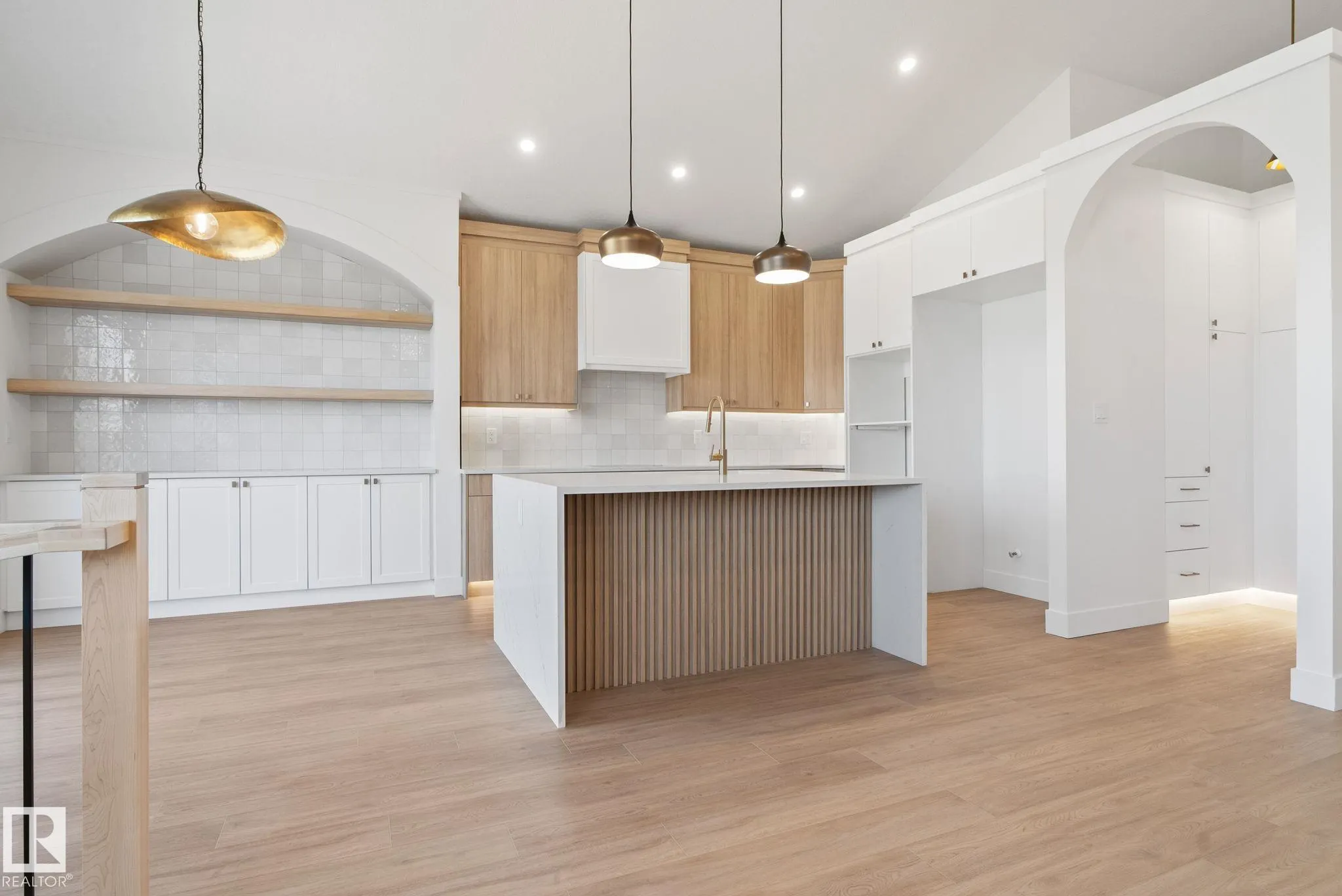 20908 128 Avenue