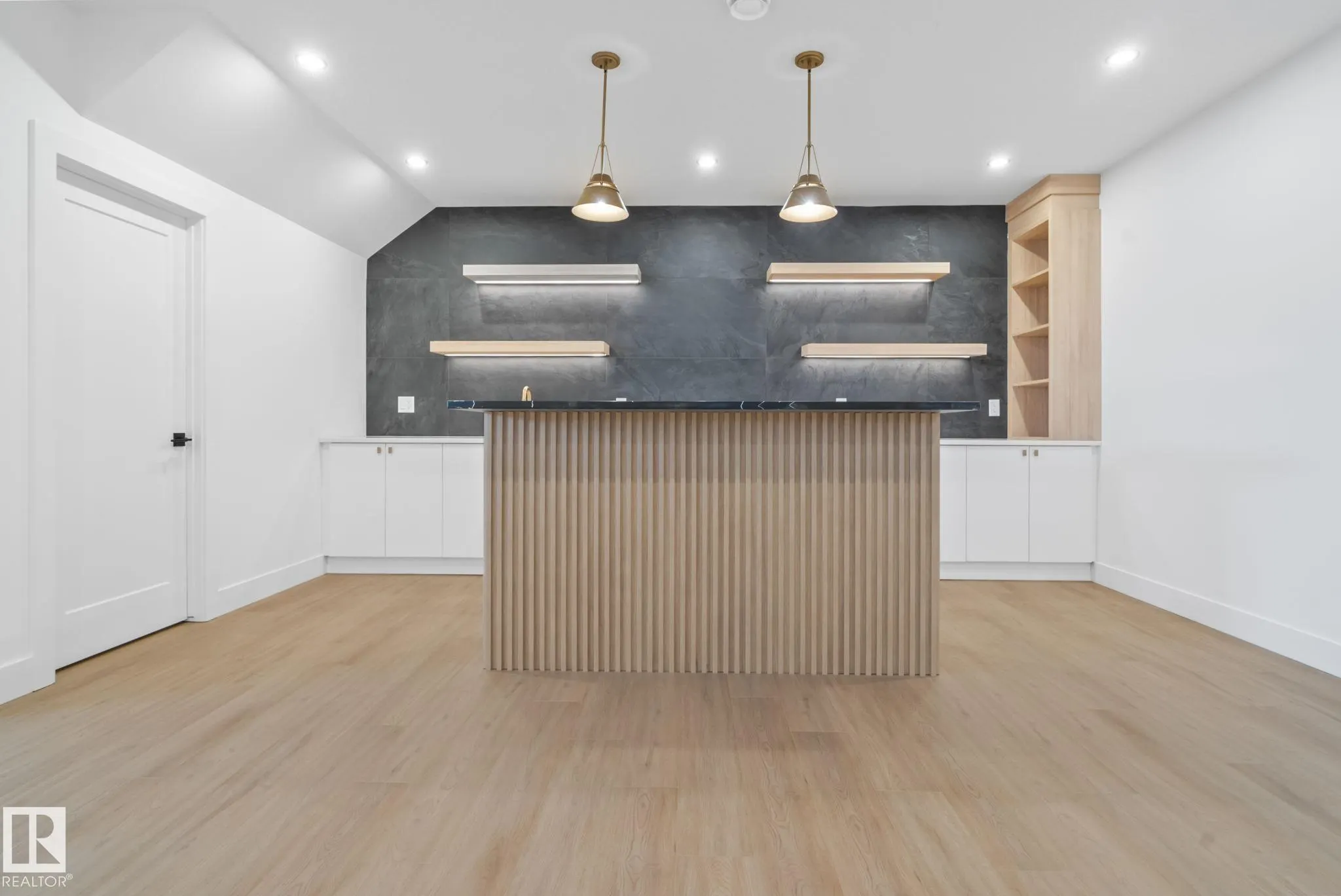 20908 128 Avenue