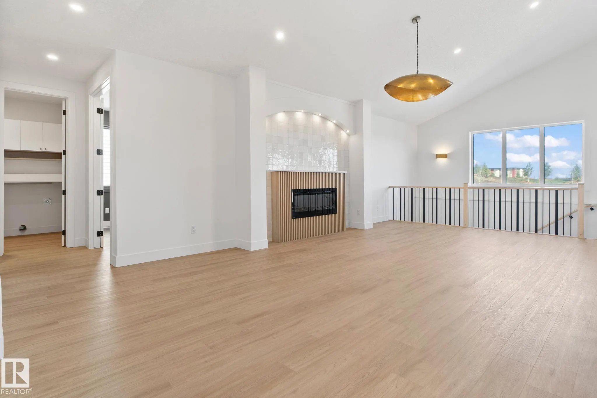 20908 128 Avenue
