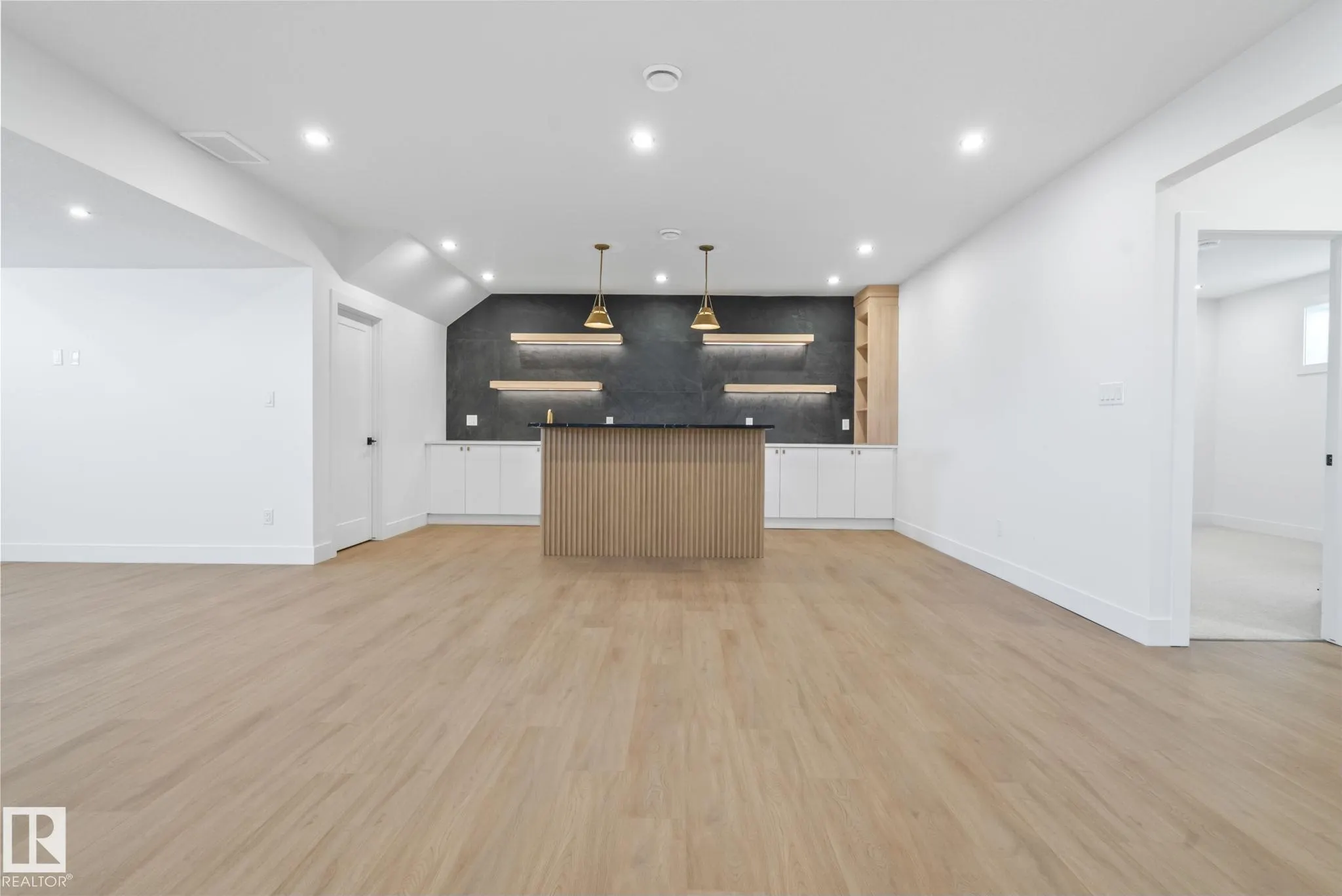 20908 128 Avenue
