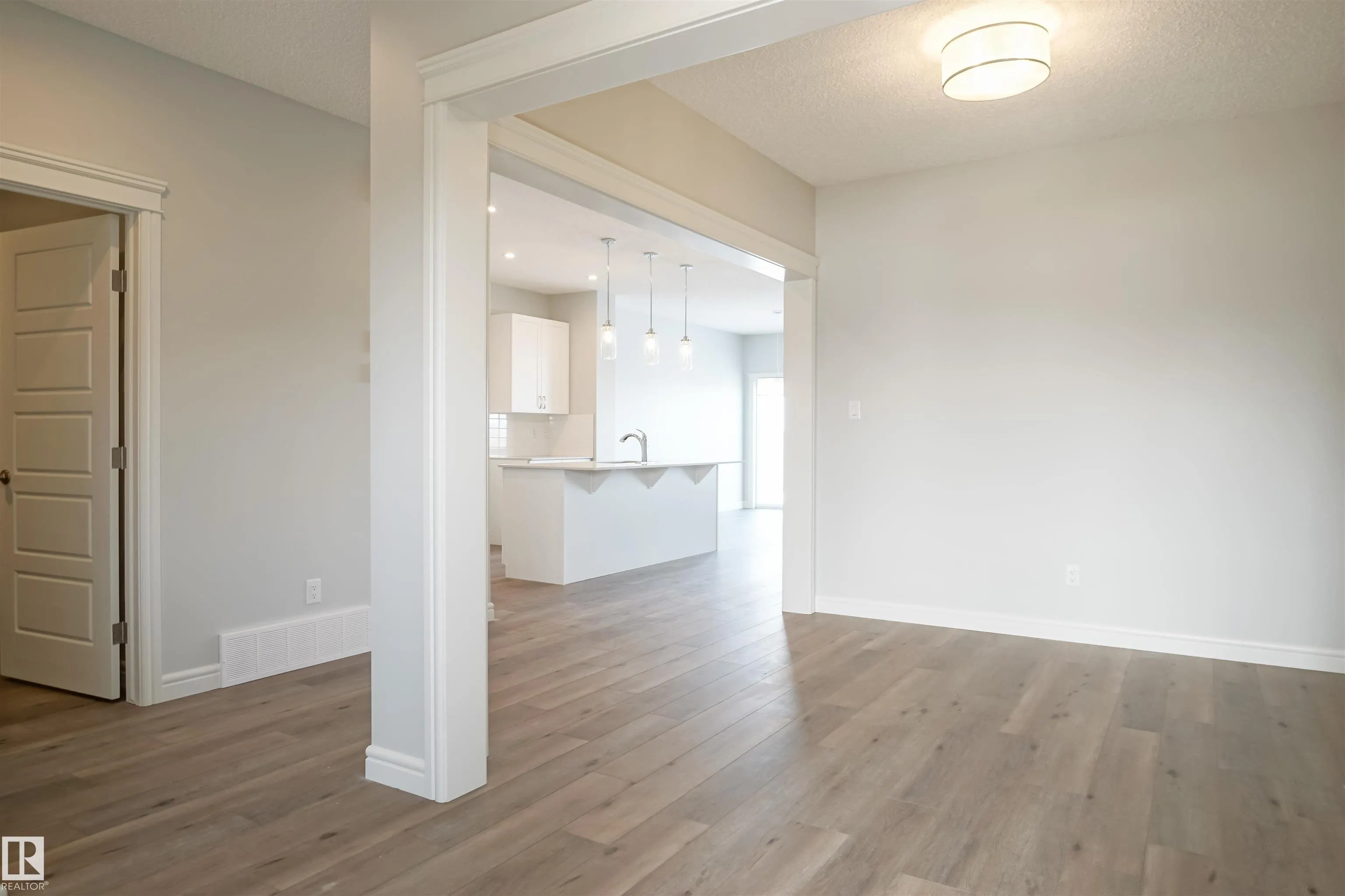 9736 CARSON Place