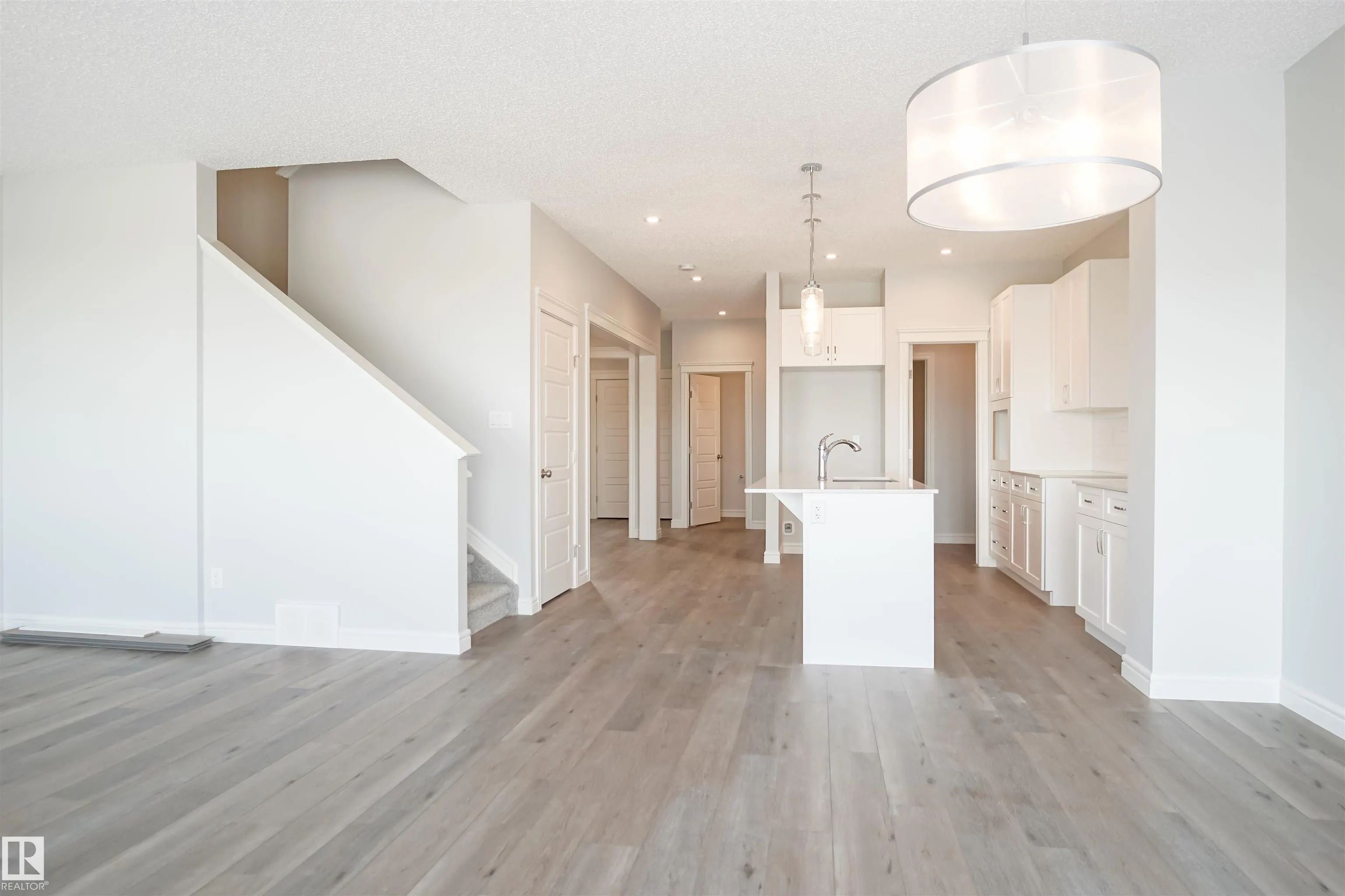 9736 CARSON Place