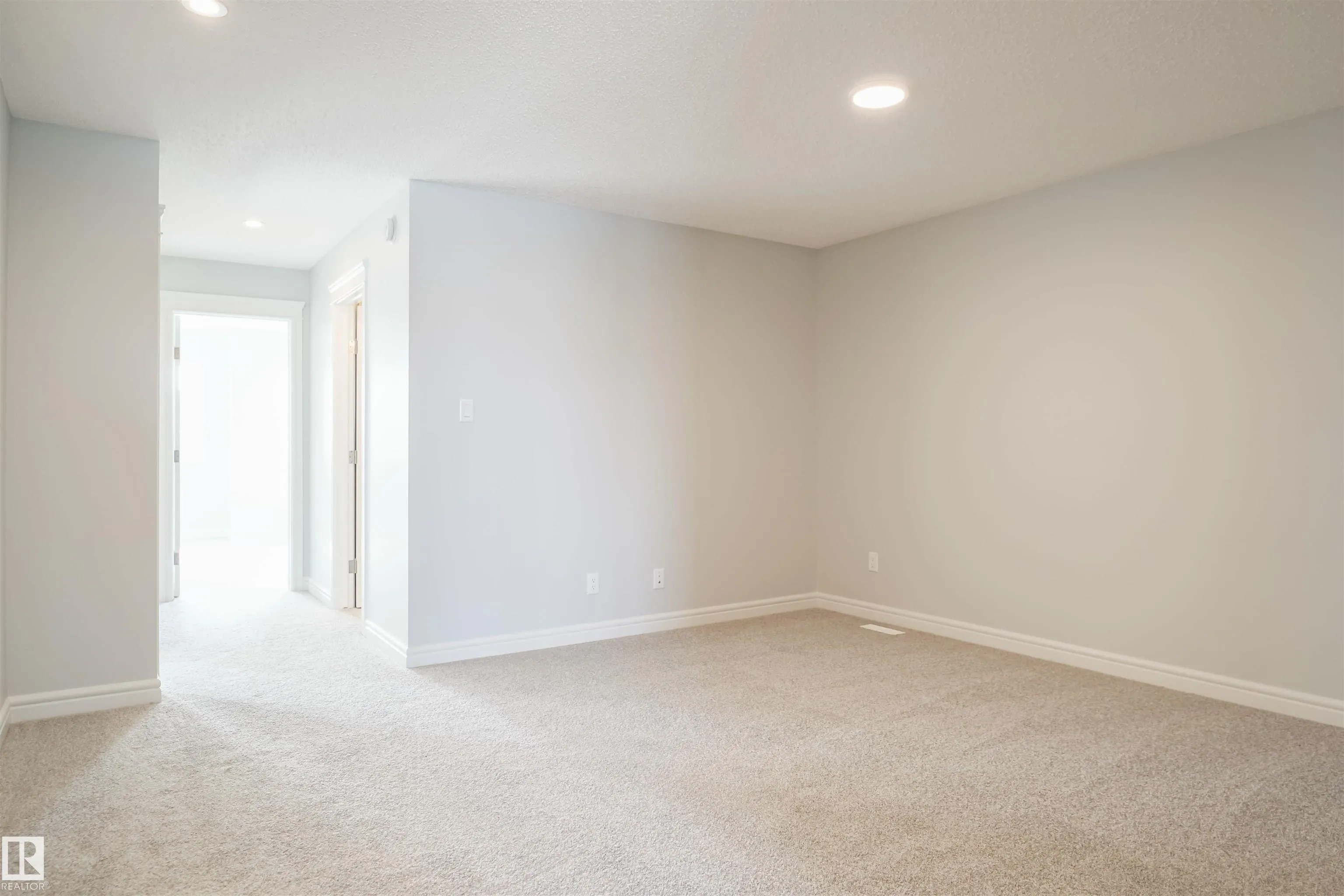 9736 CARSON Place