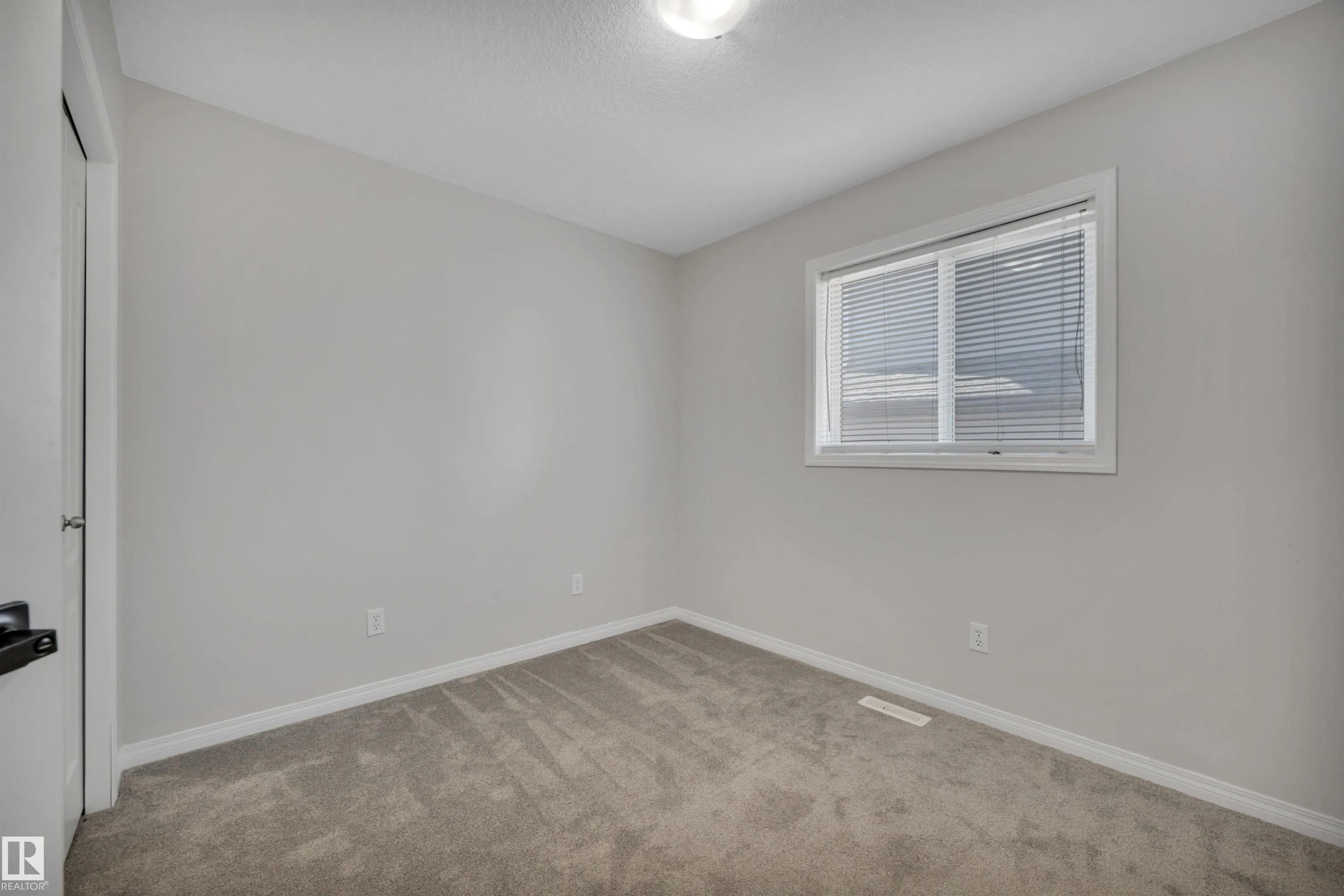 42 WALTERS Place