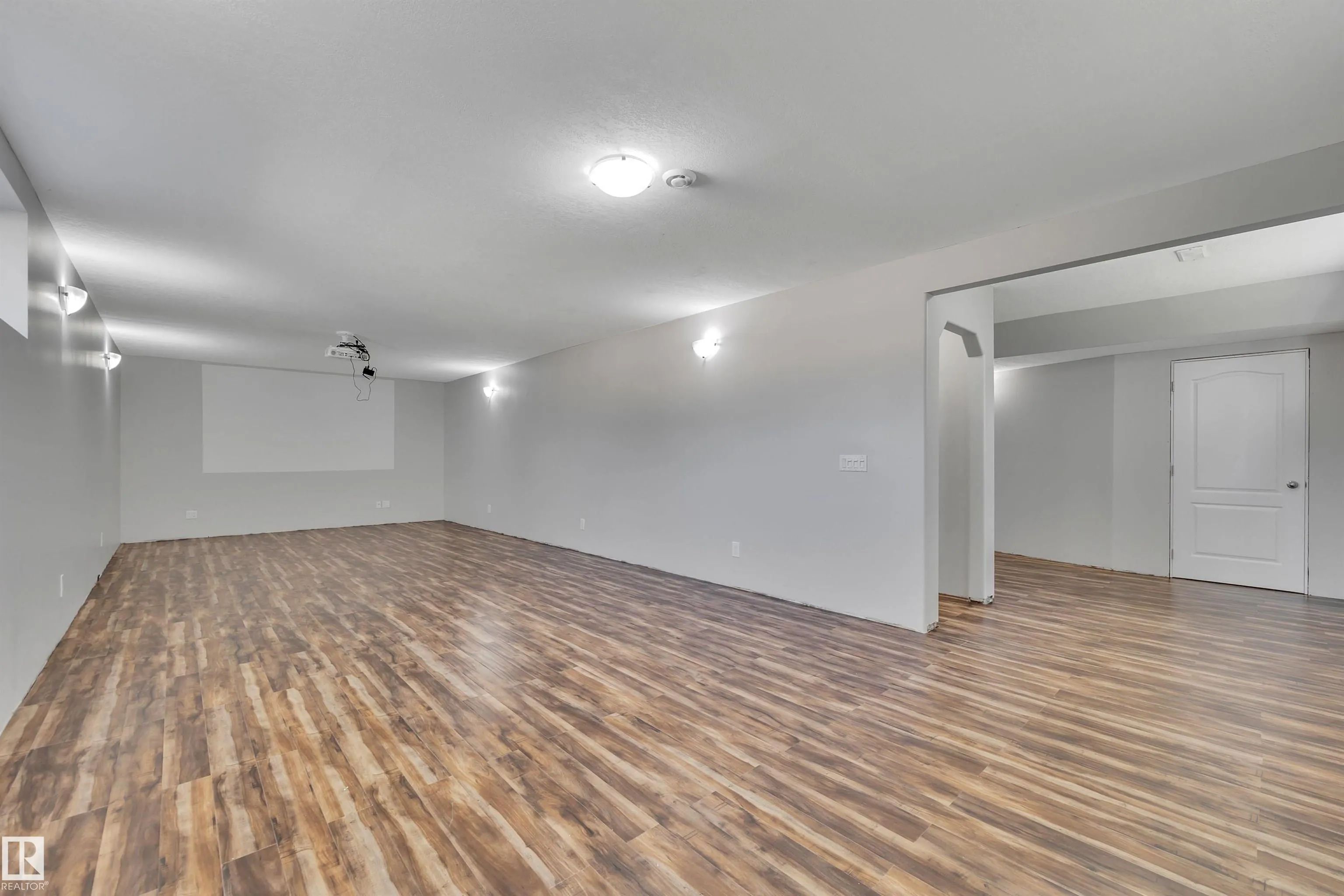 42 WALTERS Place