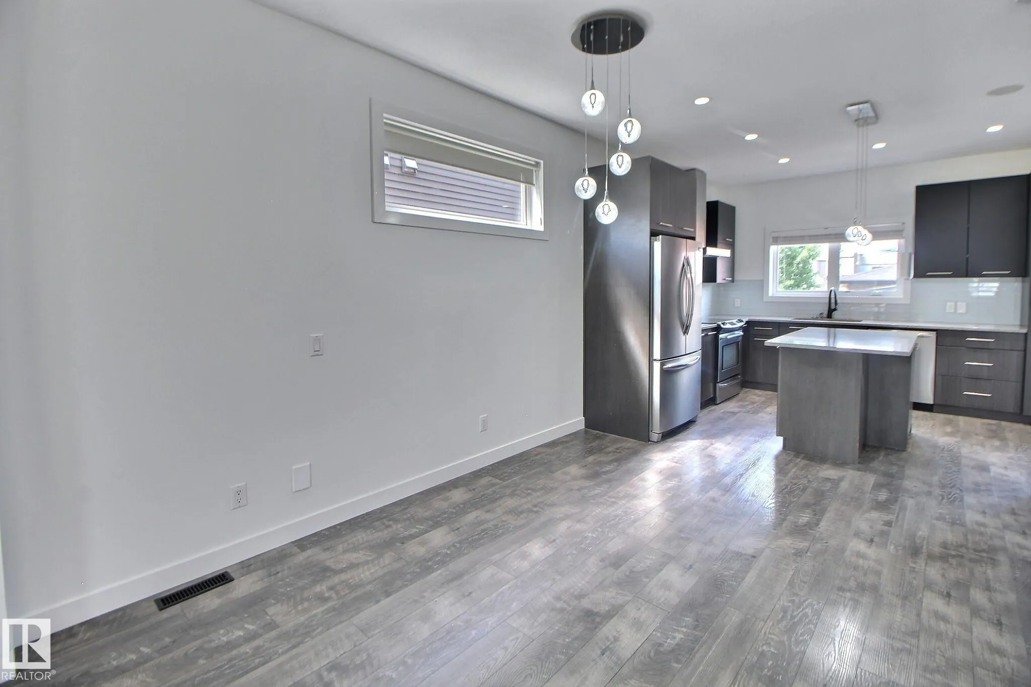 11 KENTON Way