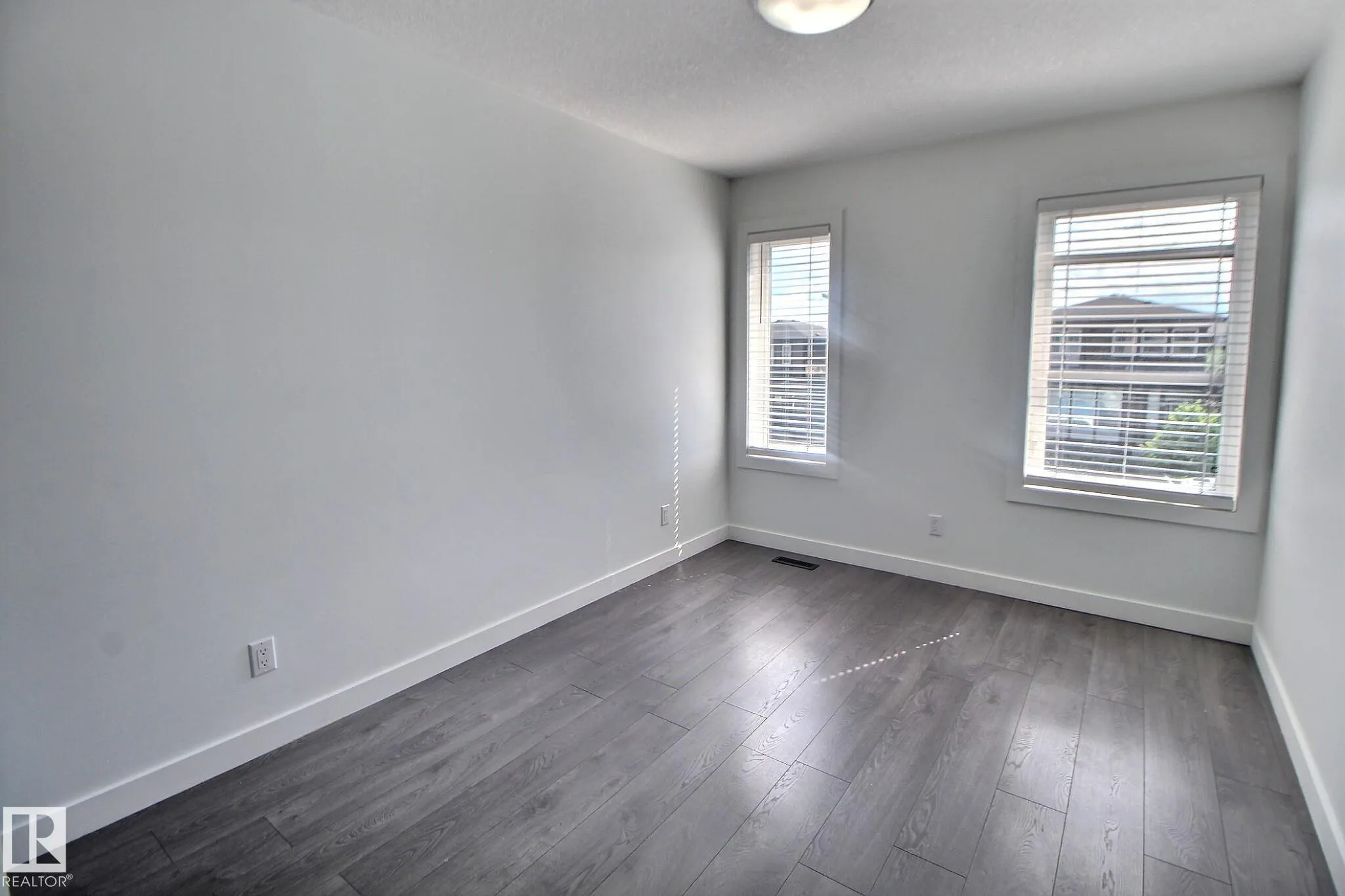 11 KENTON Way
