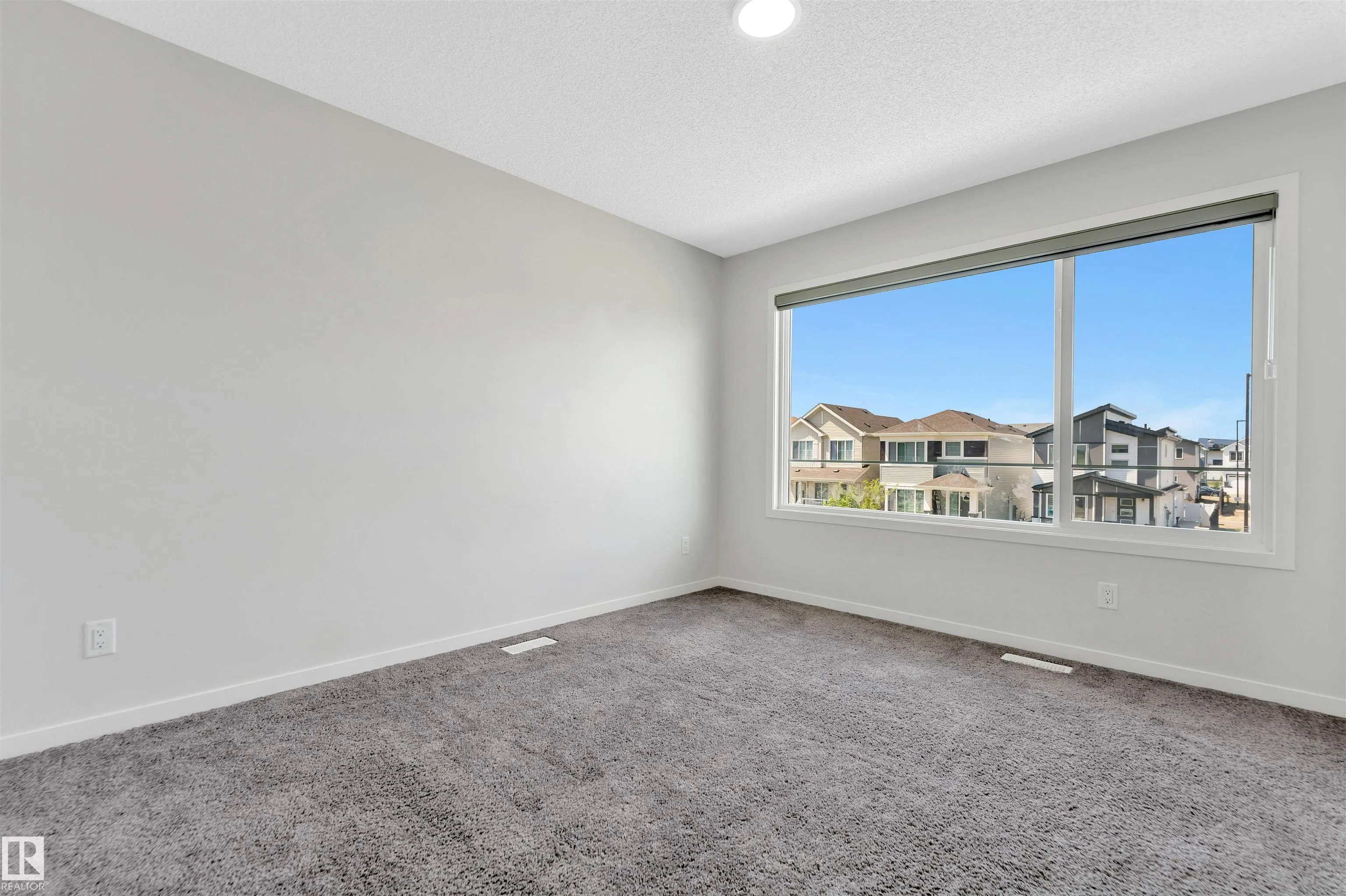 7135 46A St Street