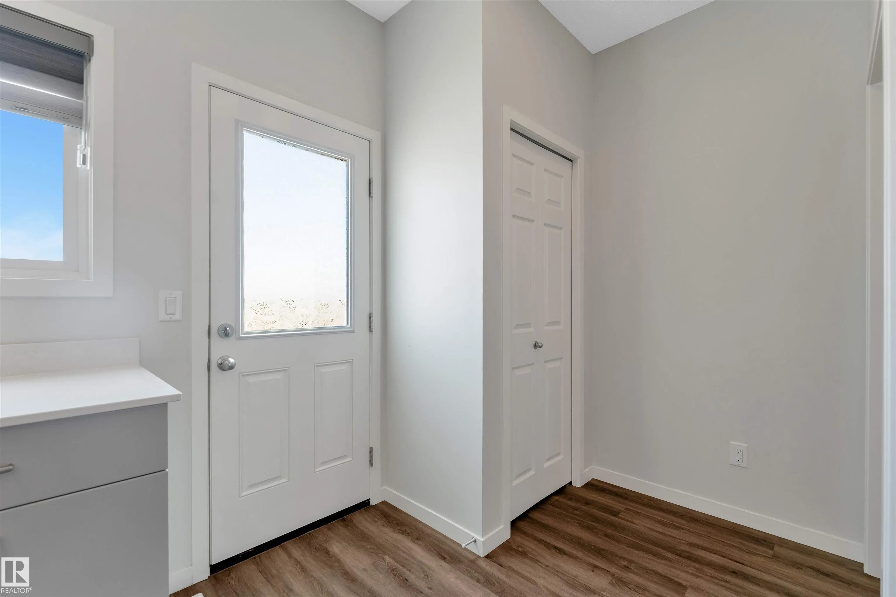 7135 46A St Street