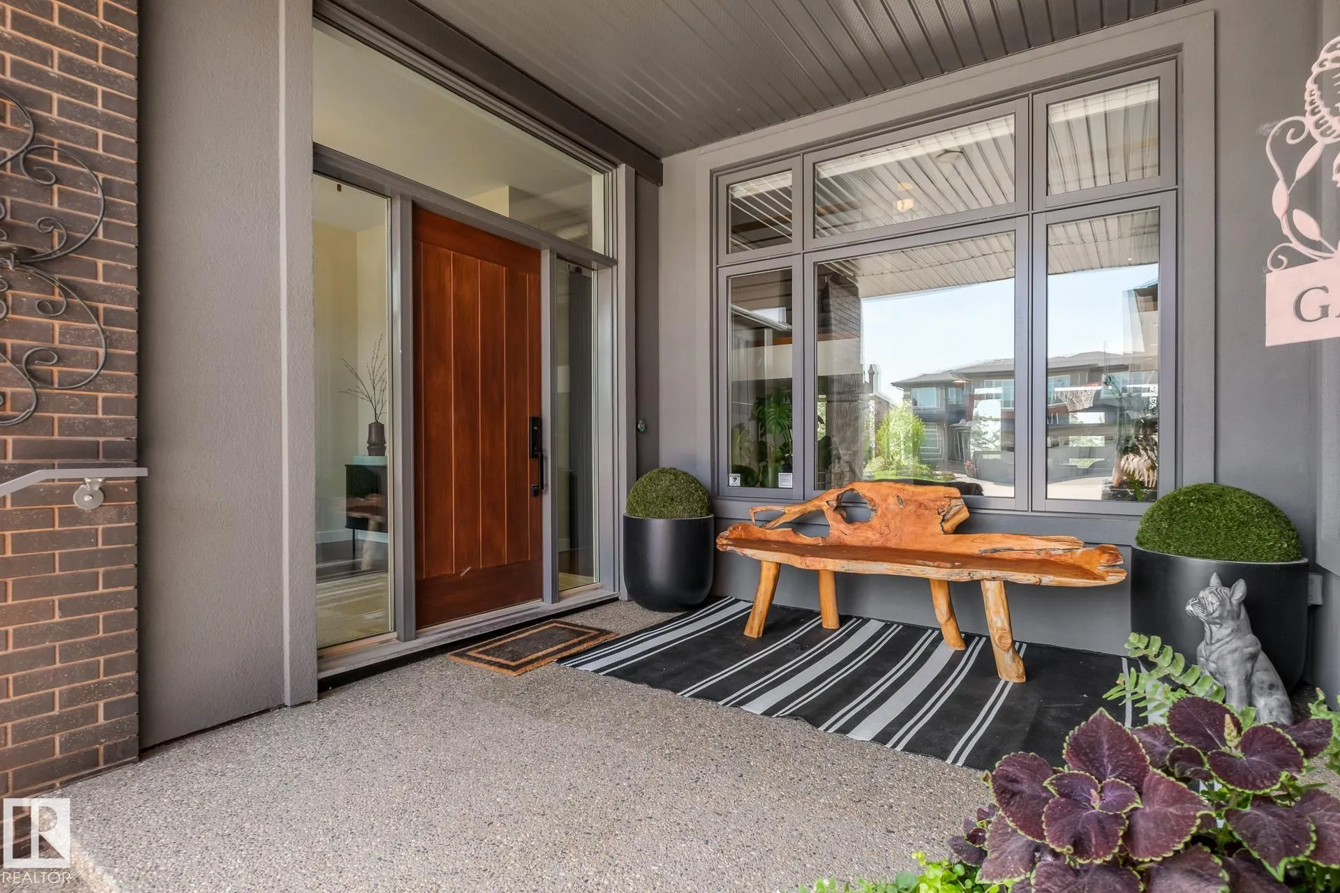 699 HOWATT Drive