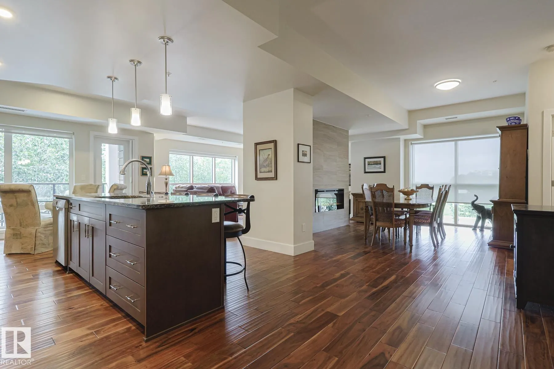 200 Bellerose Drive