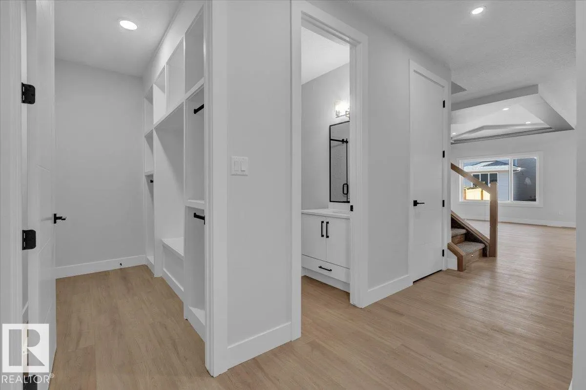 63 WAVERLY Way