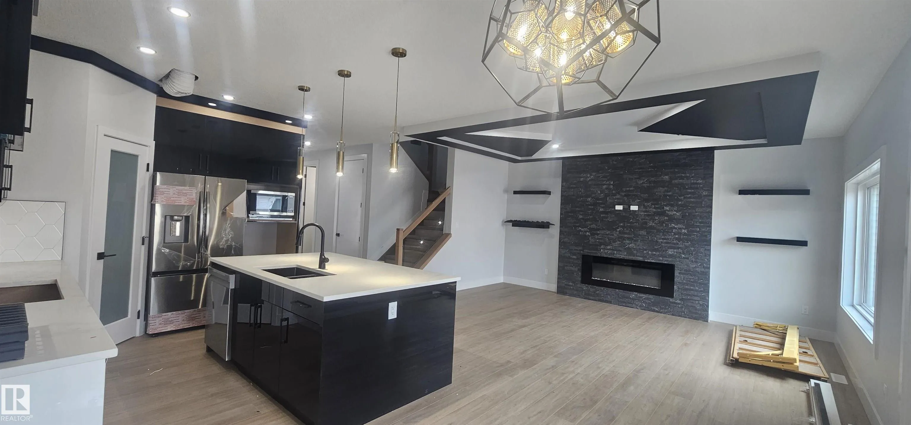 63 WAVERLY Way