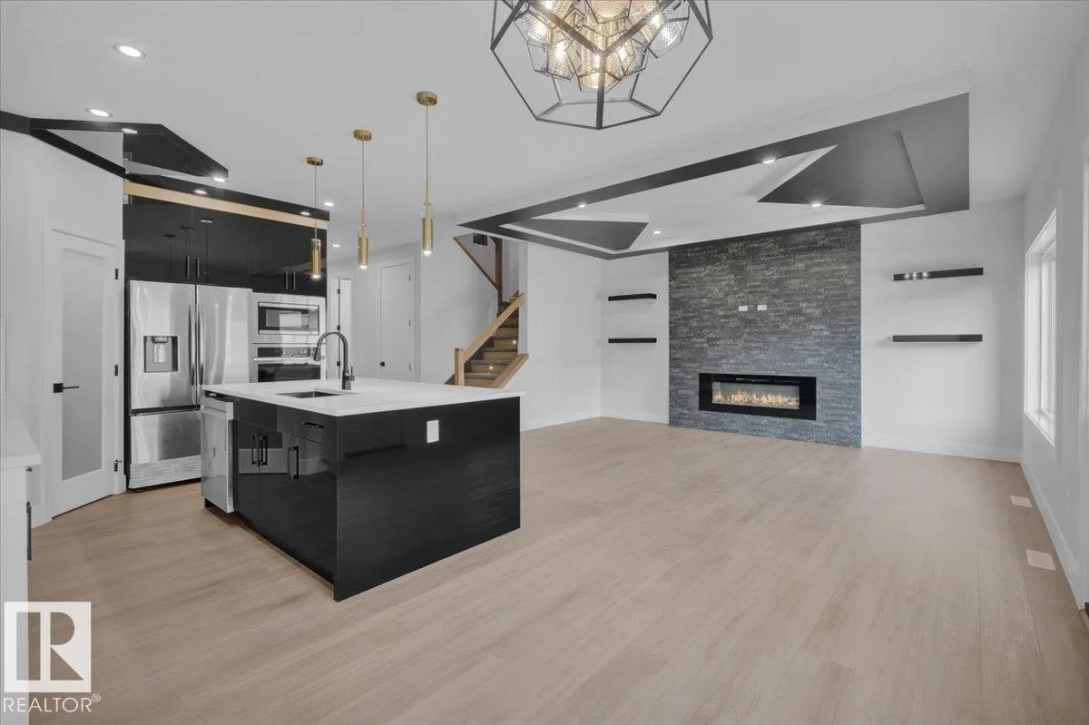 63 WAVERLY Way