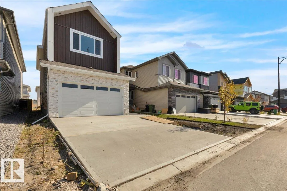 63 WAVERLY Way