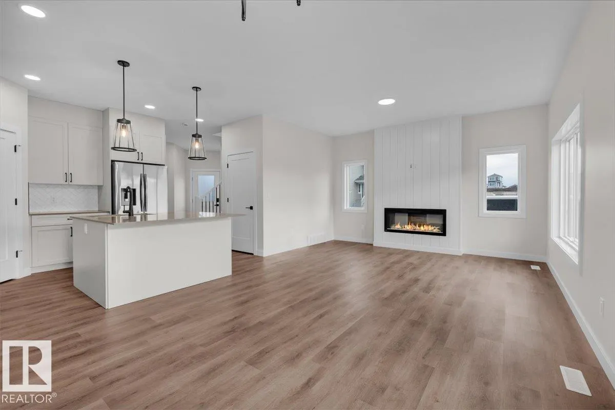 163 CALEDON Crescent