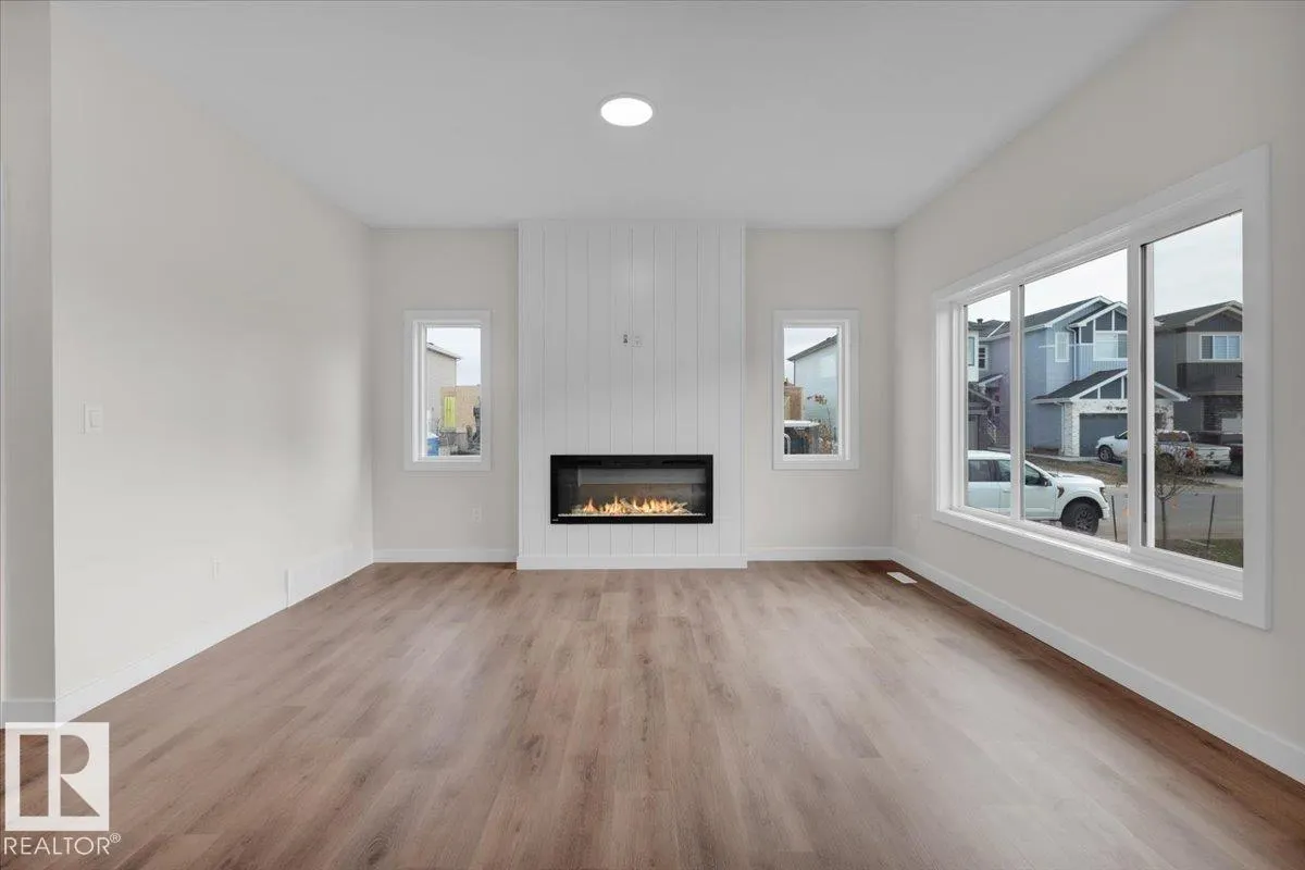 163 CALEDON Crescent