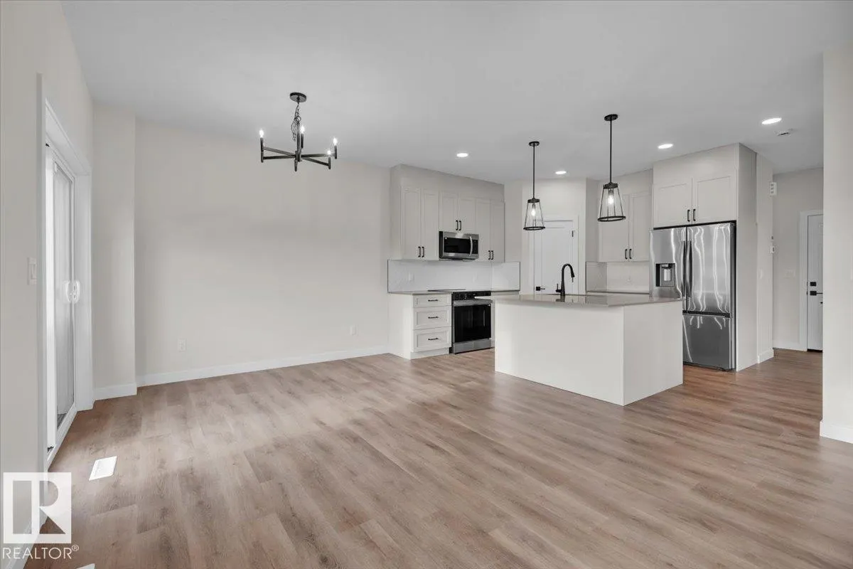 163 CALEDON Crescent