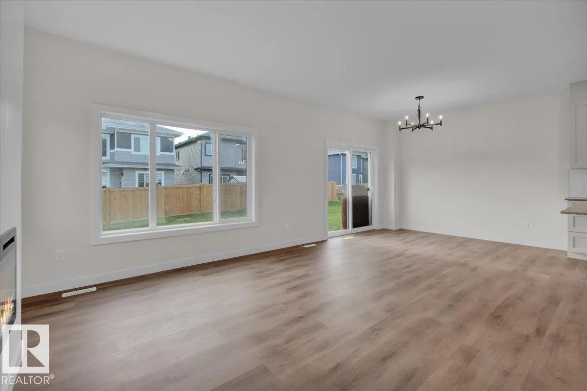 163 CALEDON Crescent