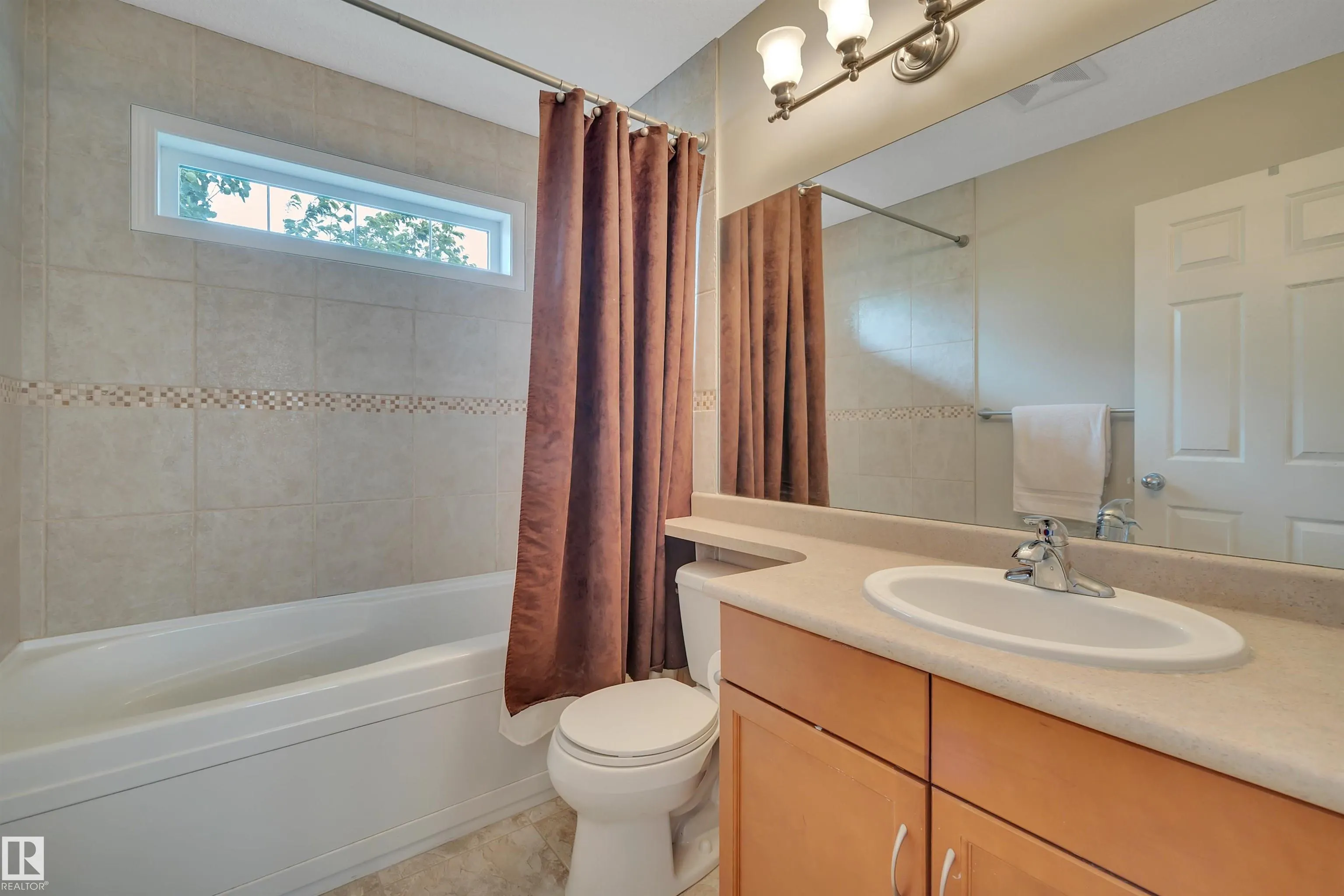 63 SUNTREE Promenade